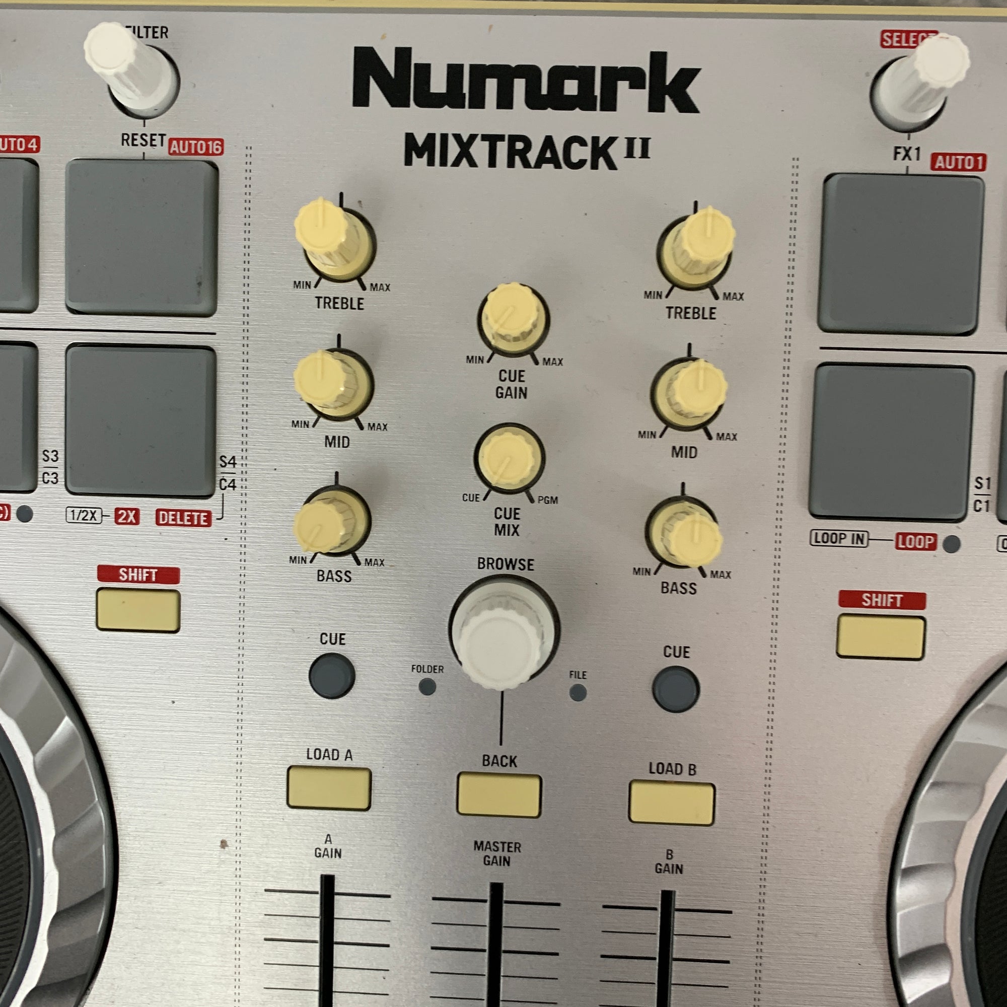 Mixtrack II | Numark