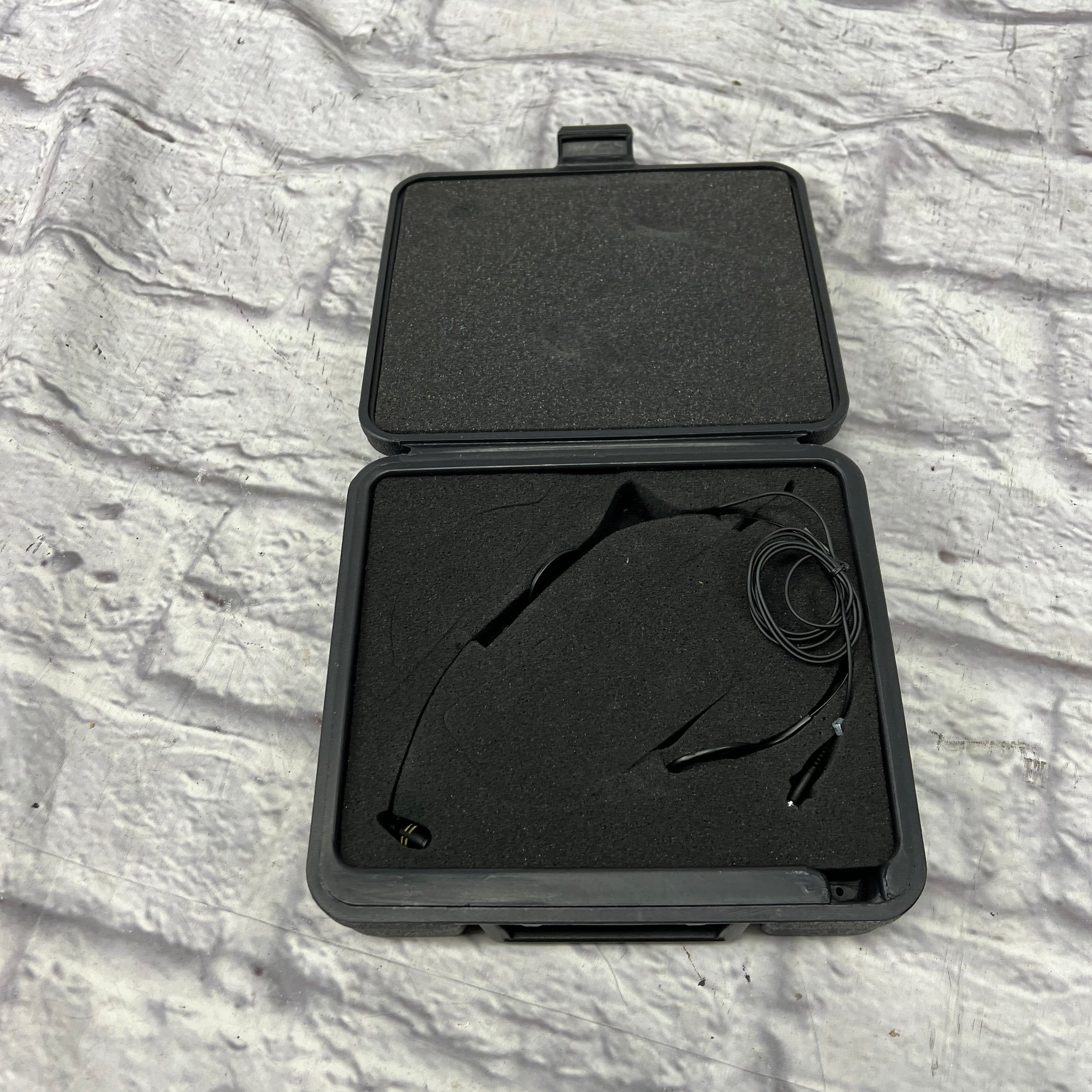 Unknown Lavalier Microphone with Case