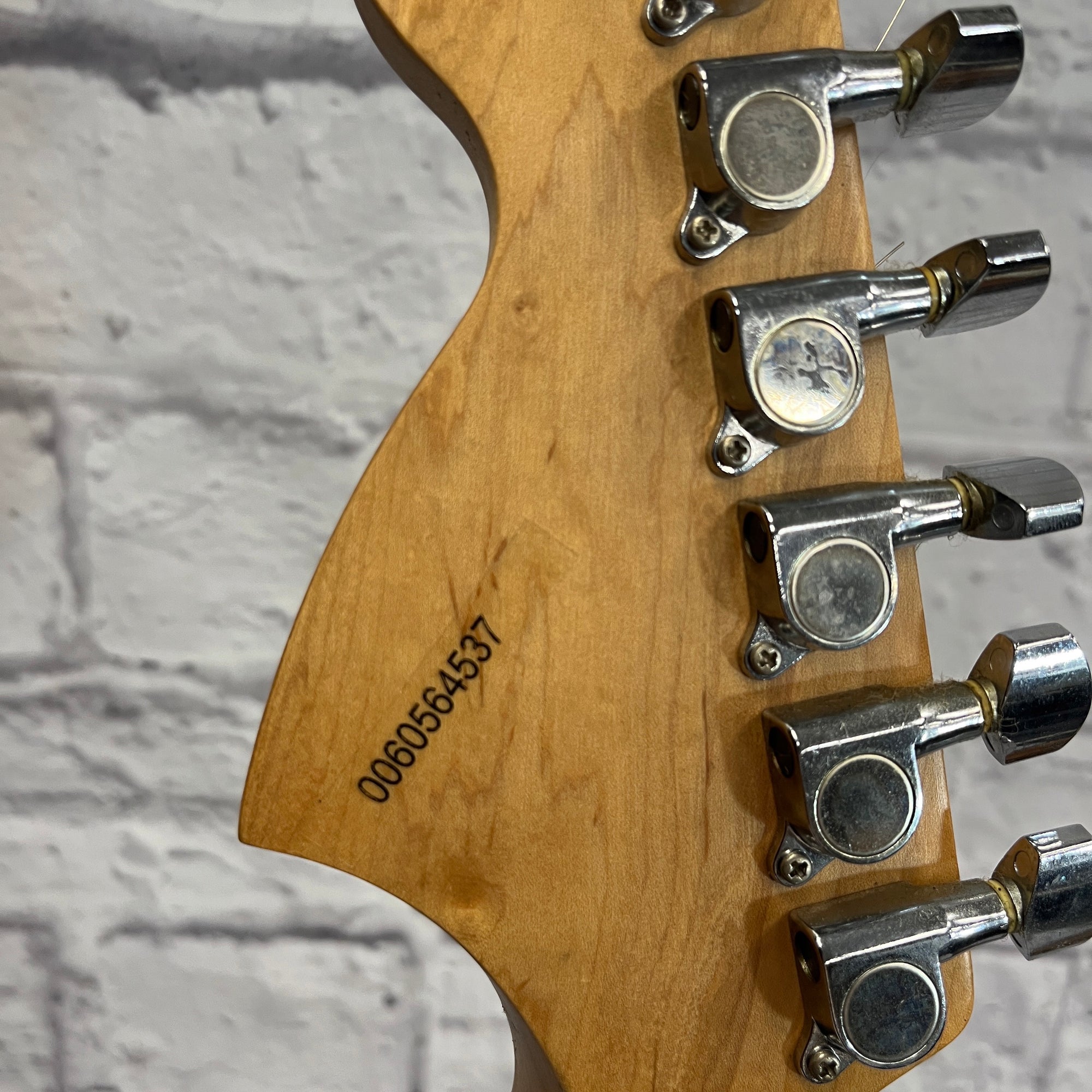 Fender Starcaster Sunburst Solid Body Electric Guitar