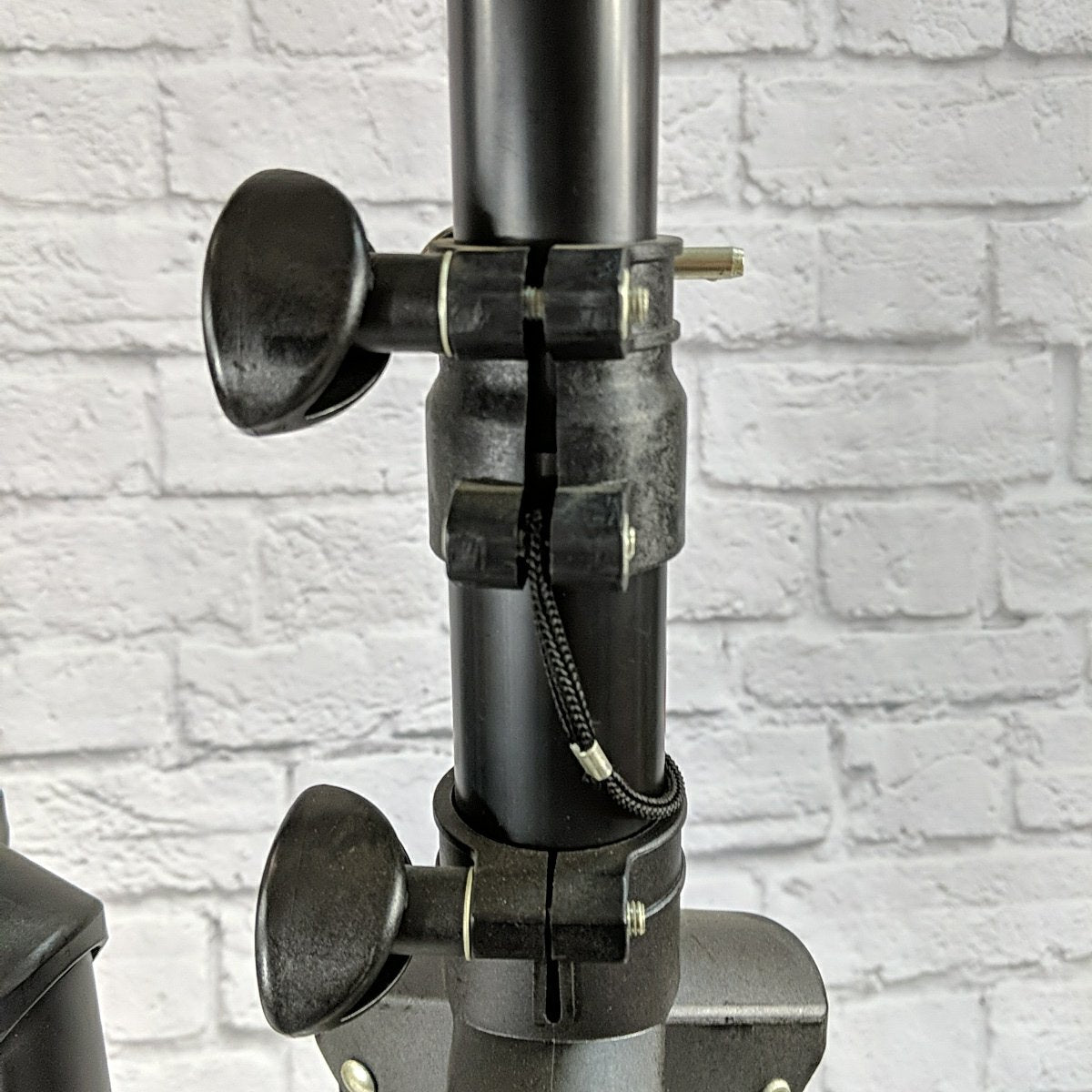 Musika Speaker Stand Pair