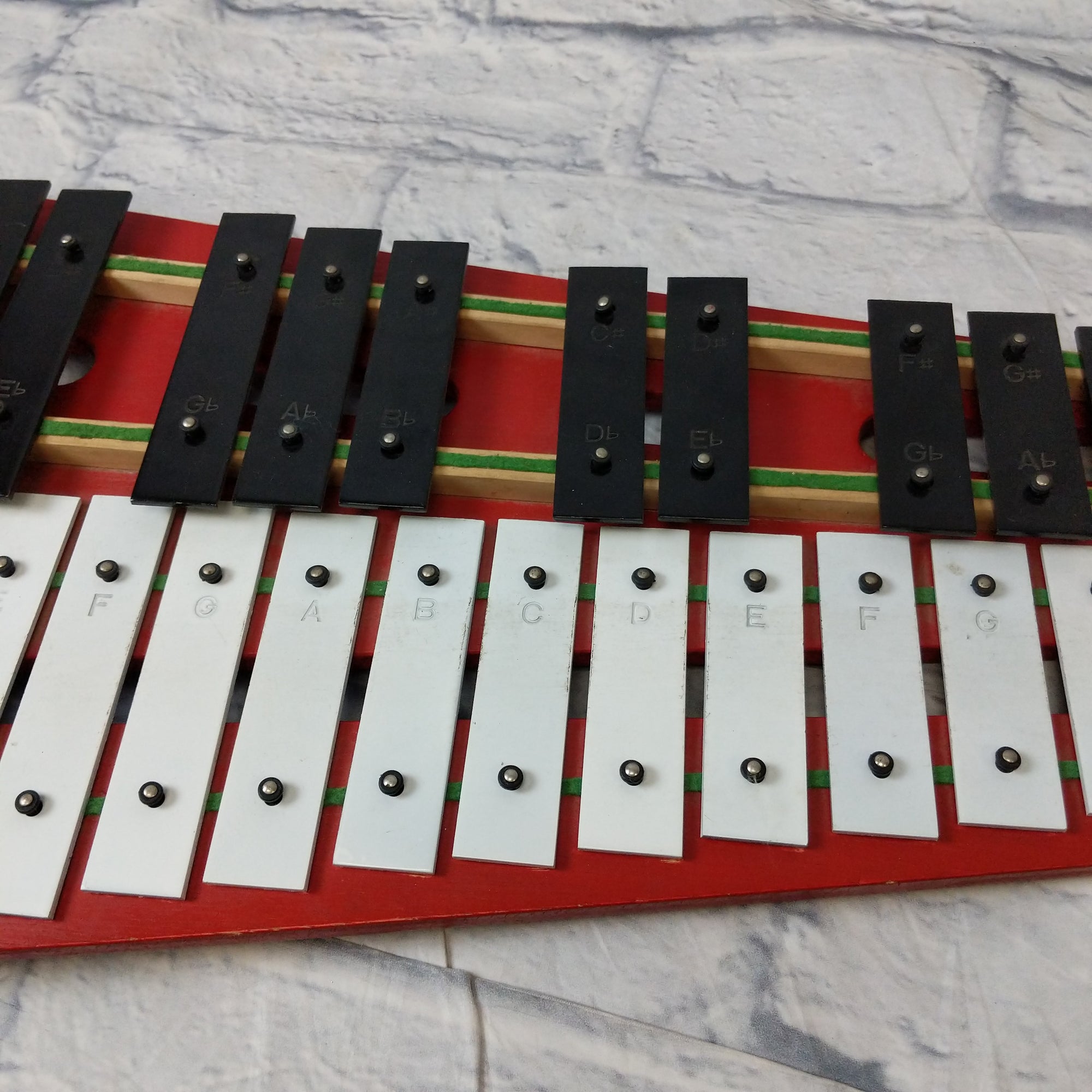 No Name Xylophone