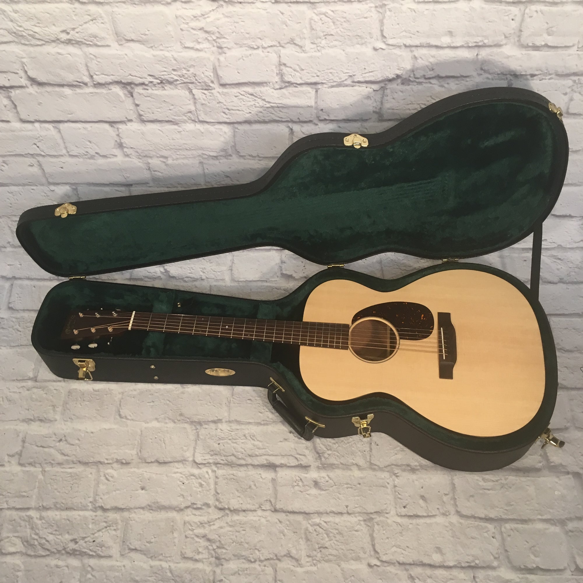 Martin 000-15 Special Acoustic Guitar w Hard Case and K&K Passive Pickup