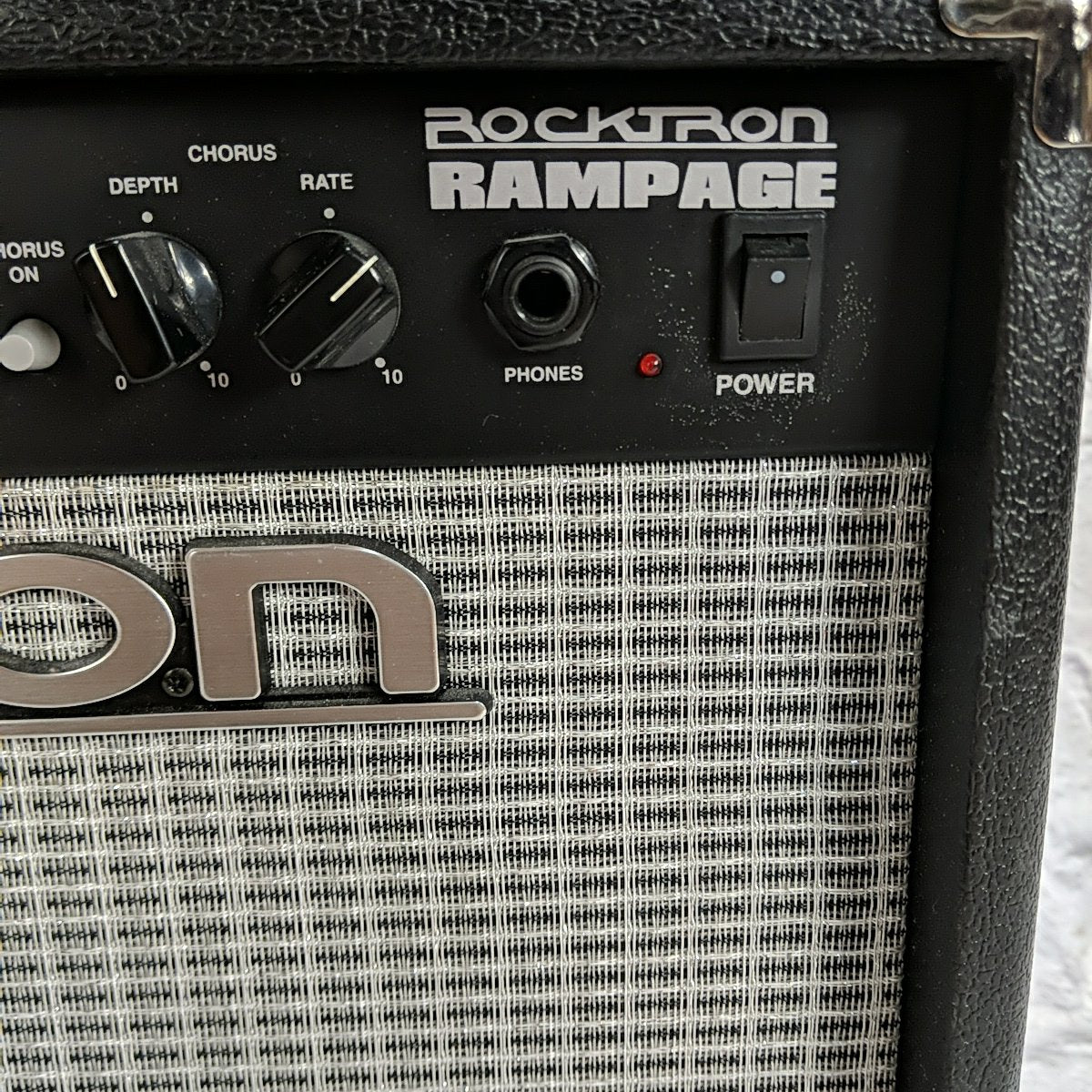 Rocktron Rampage XJ 美品 Rocktron／Rampage XJ】激ワイルドなディストーション・ペダルが