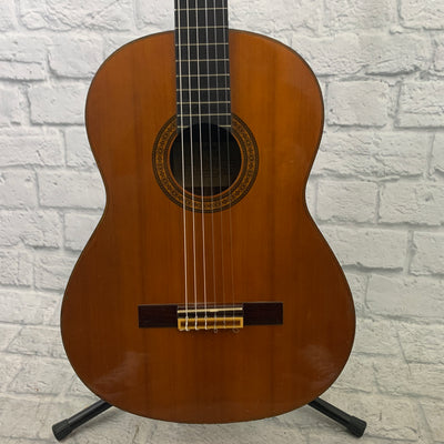 Yamaha G-235 Classical Guitar