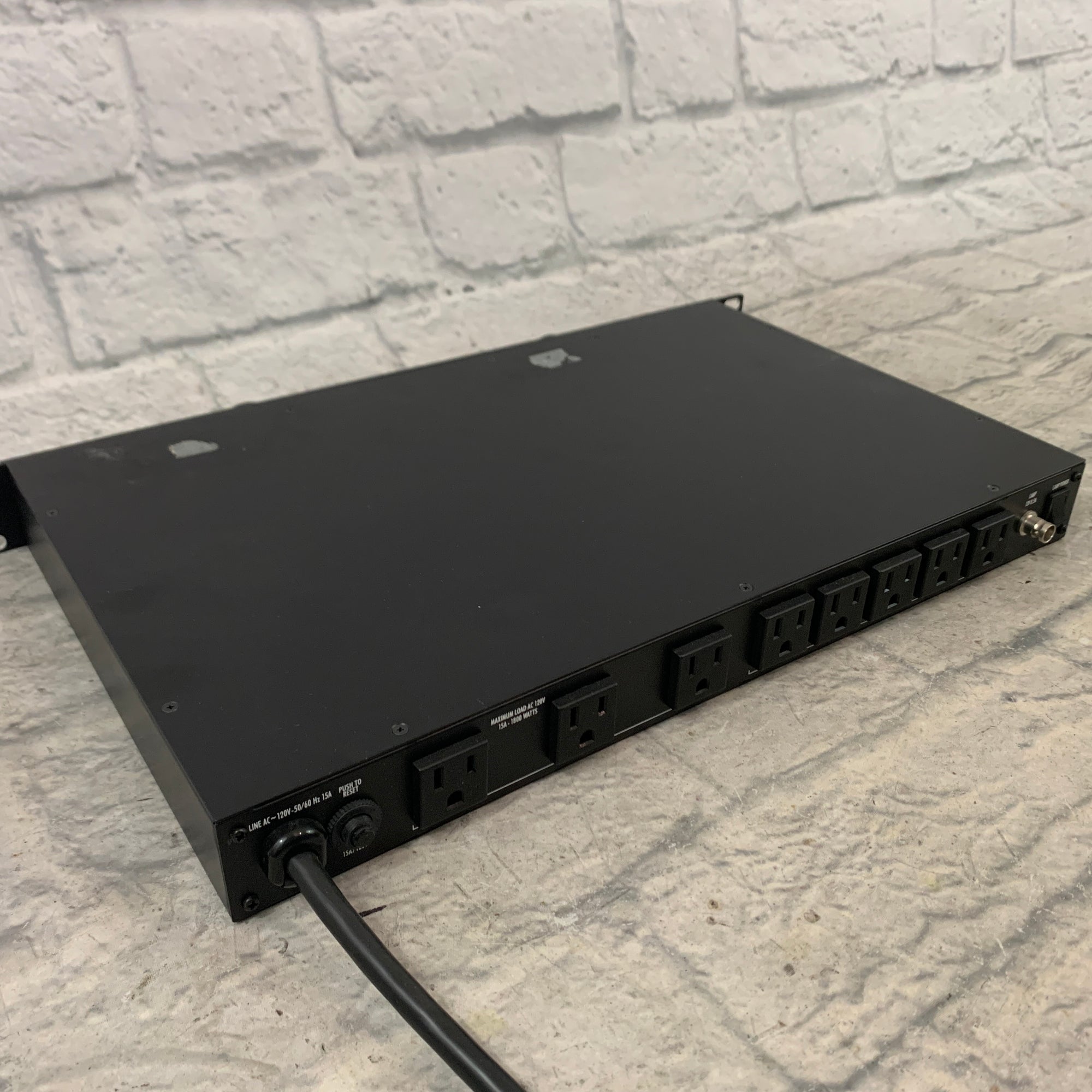 Furman PL-8C Power Conditioner