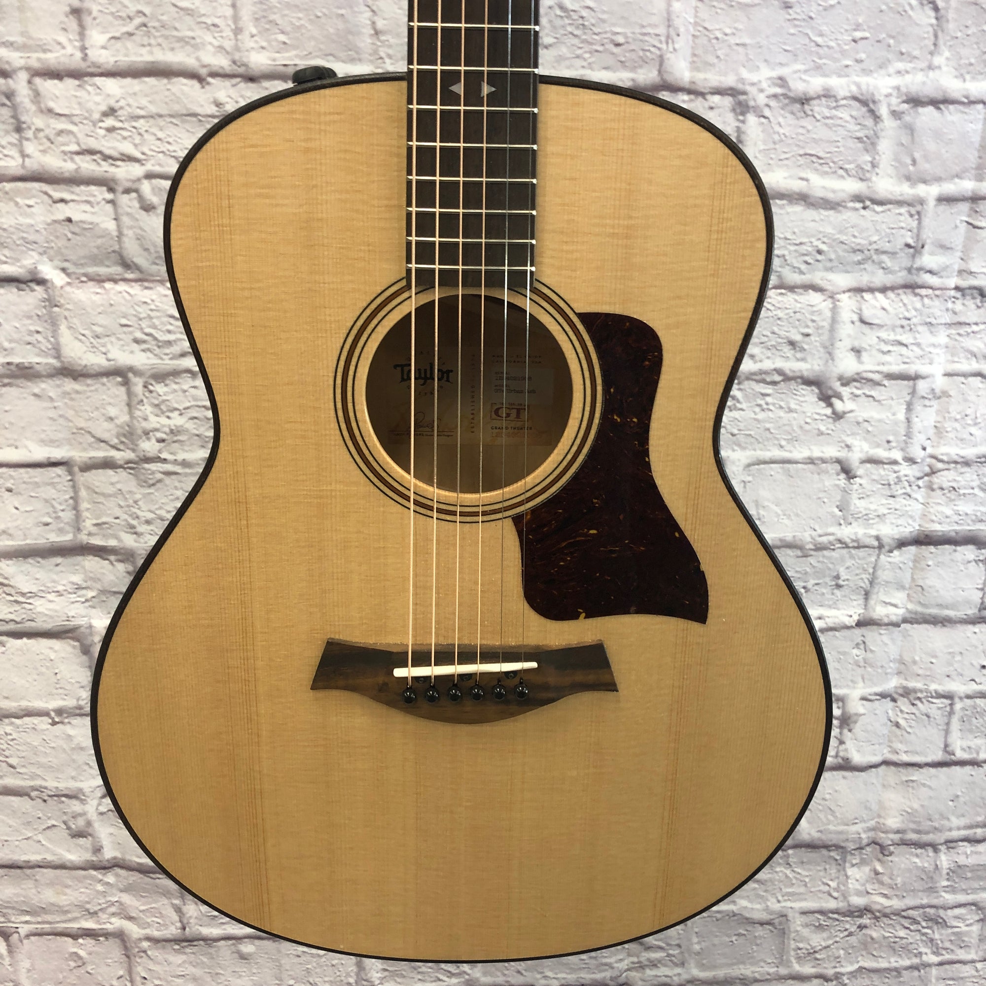 Taylor GTe Urban Ash Grand Theater Acoustic Guitar