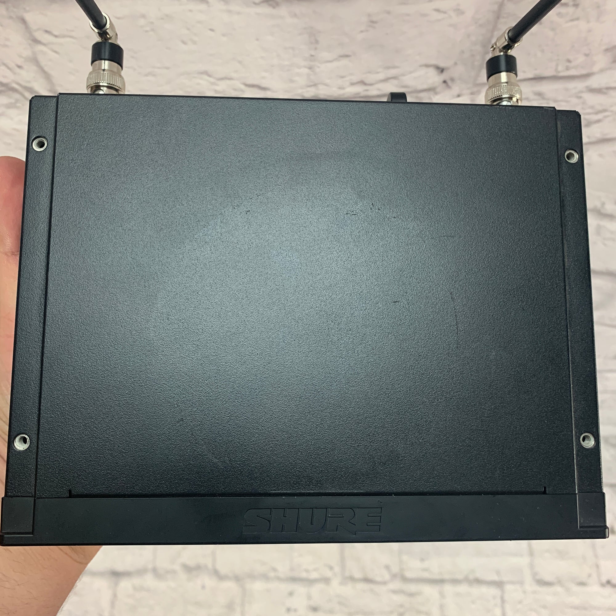 Shure BLX24R With Wireless Beta 58A