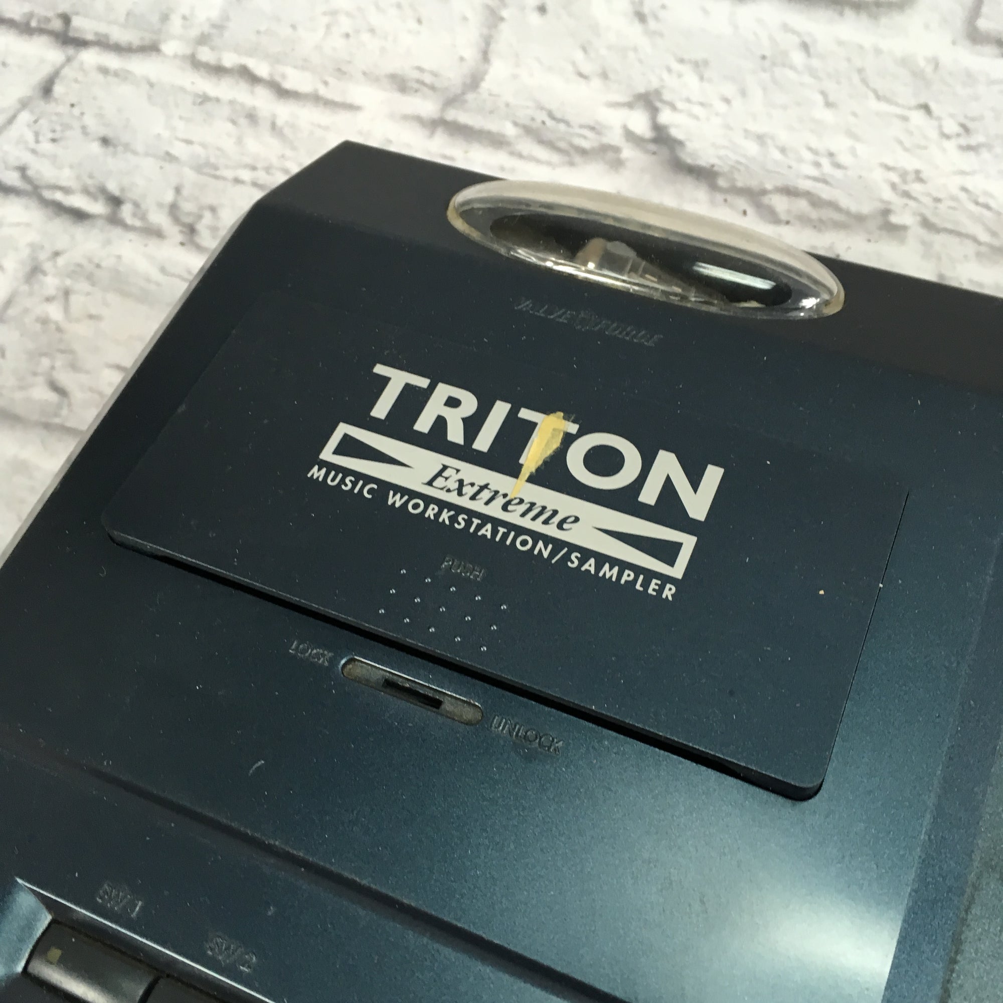 Korg Triton Extreme 61 Key Synthesizer