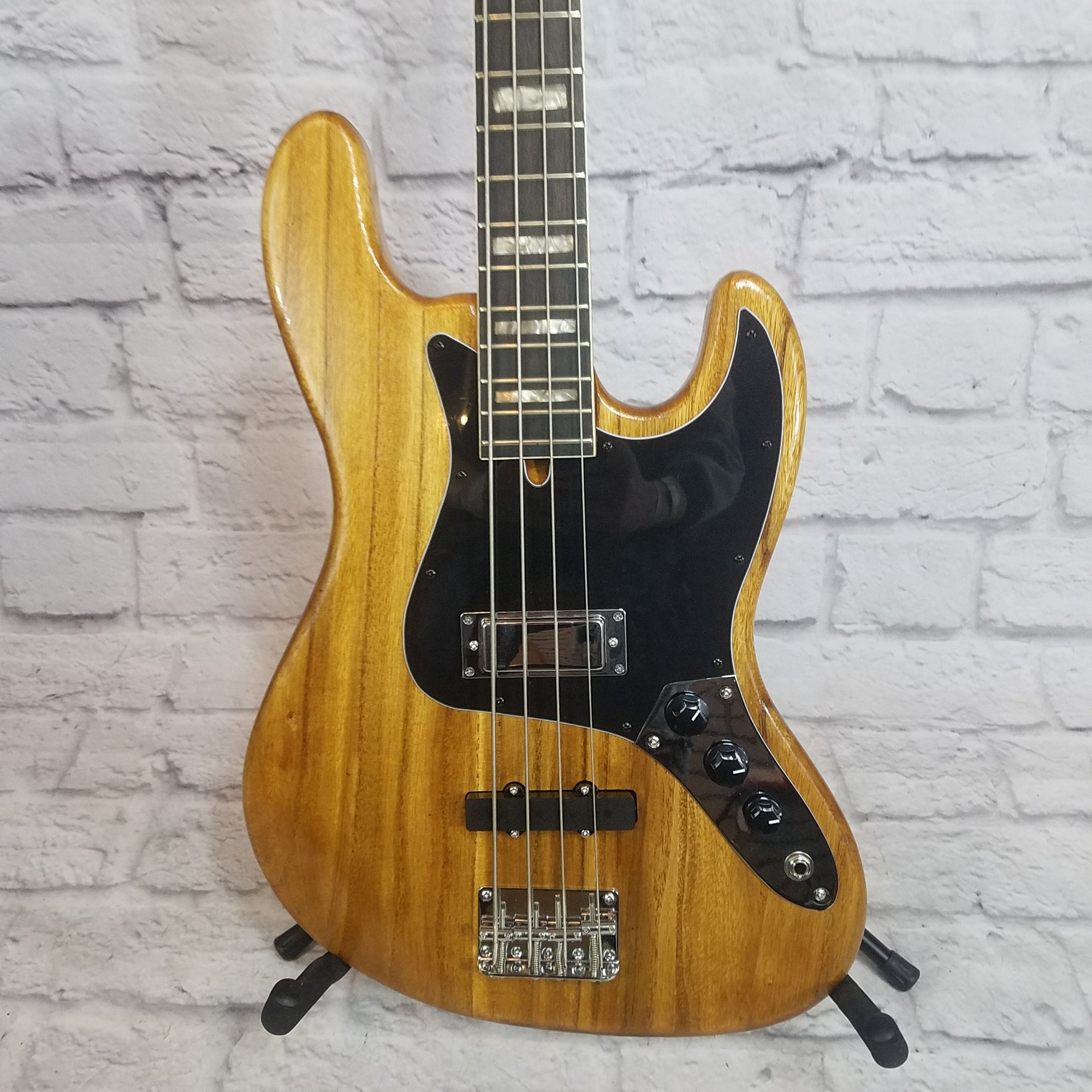 Partscaster 4 String Electric Bass Sunburst w/ Lori Neck