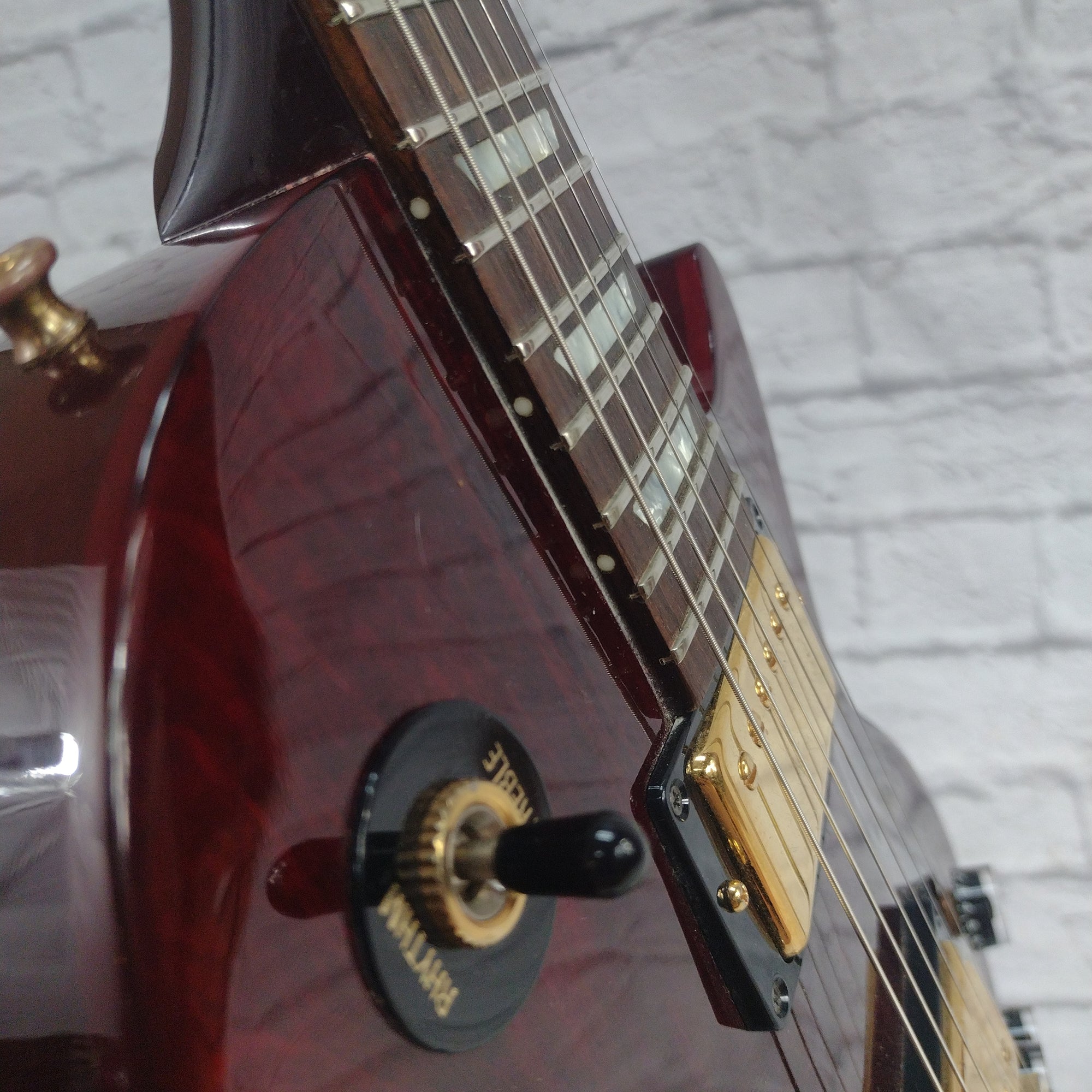 Gibson Les Paul Studio 2003 Wine Red with Case