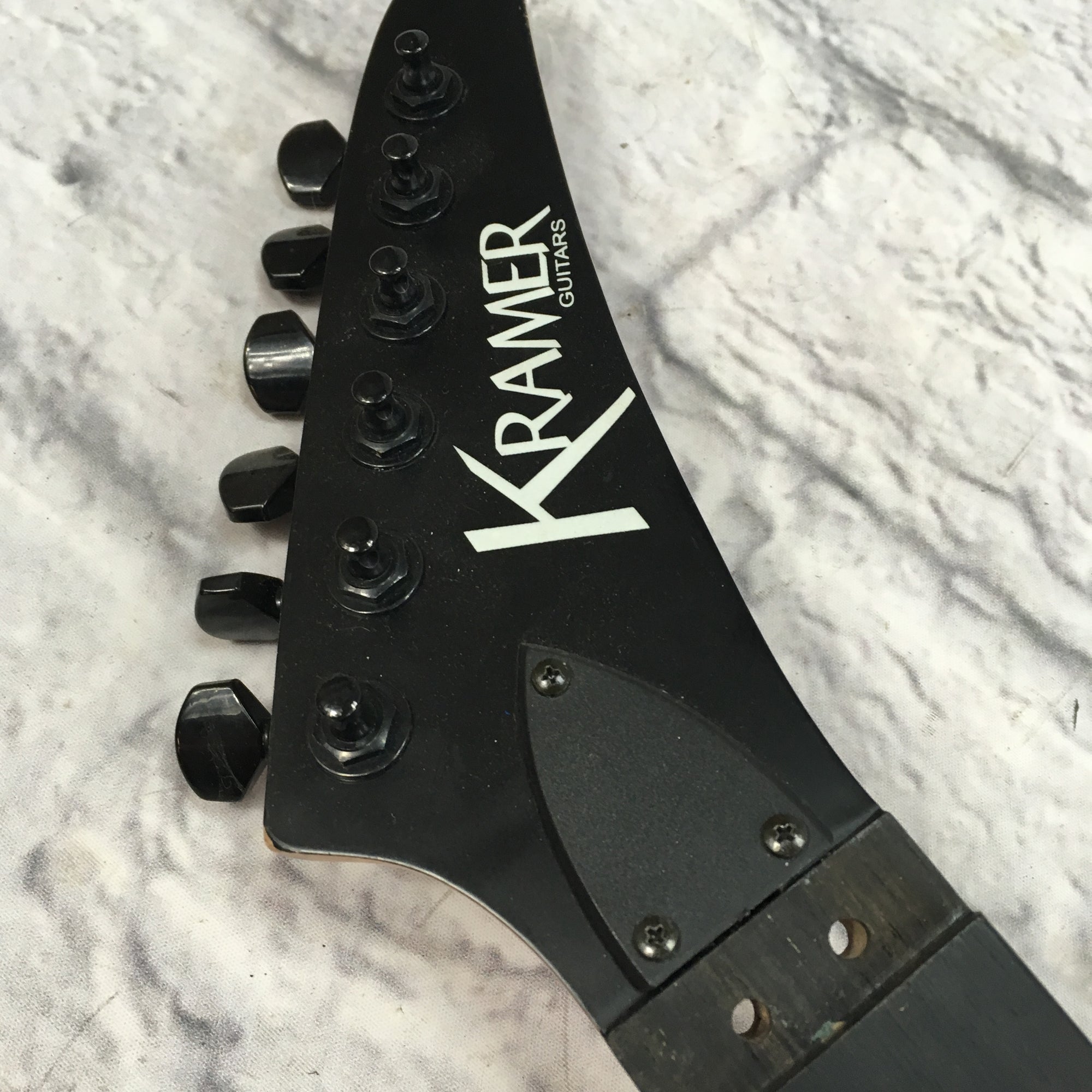 Kramer Electric Guitar Neck missing locking nut