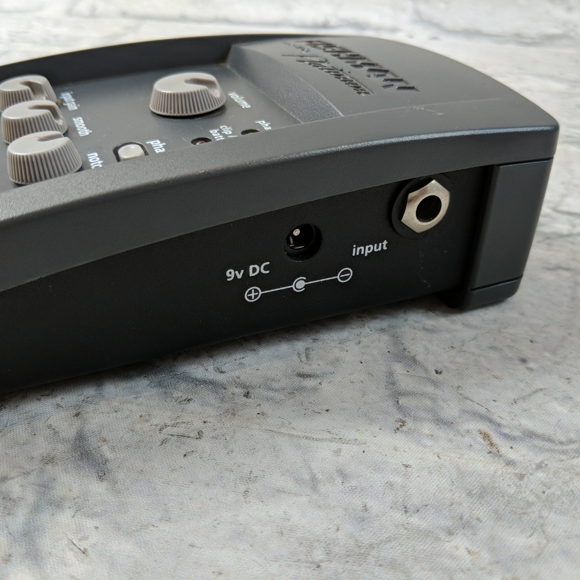 Fishman Pro EQ Platinum 5-Band EQ DI Box with volume knob issue