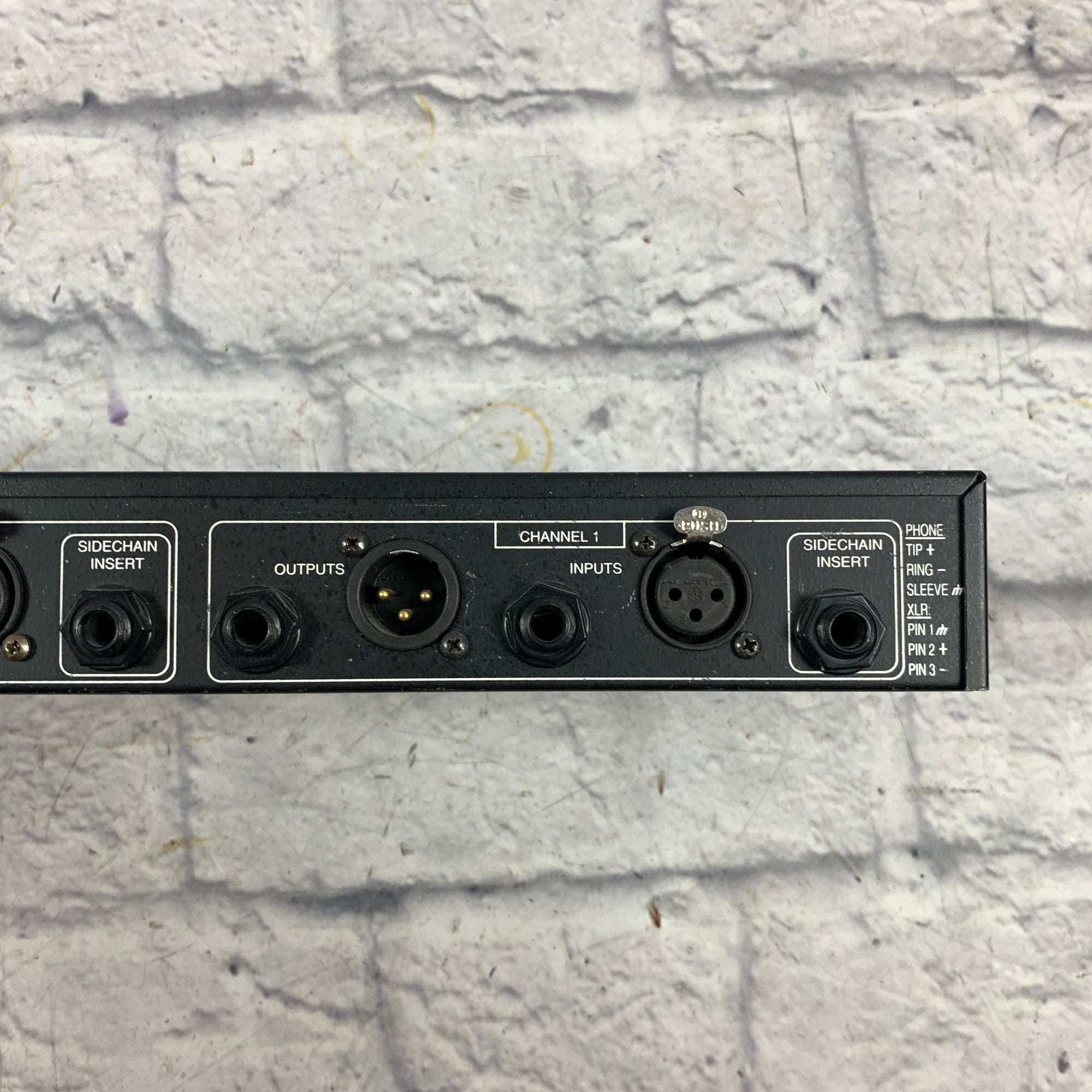 DBX 166A Compressor Limiter Rack Unit - Evolution Music