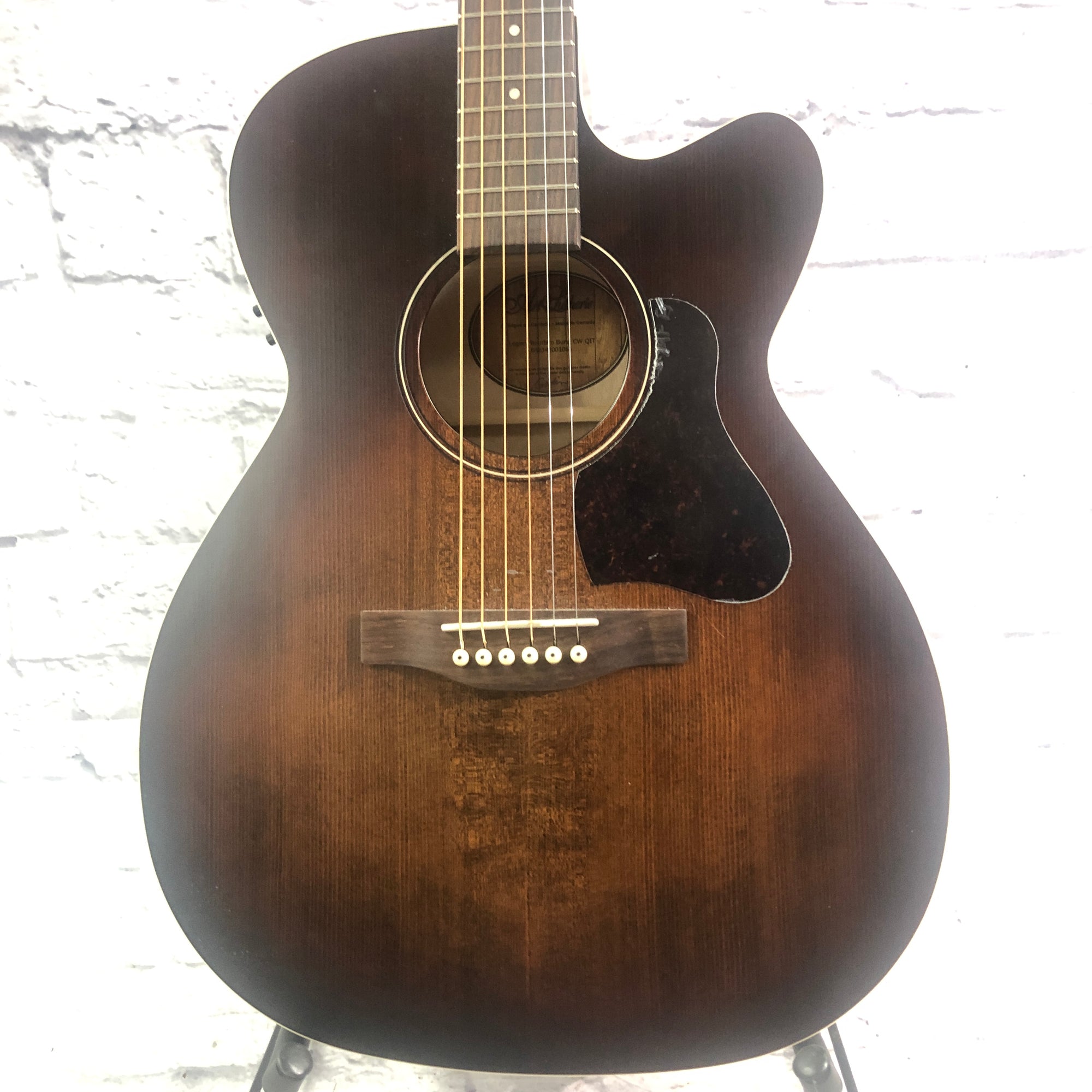 Art Lutherie Legacy Bourbon Burst CW QIT Acoustic Electric