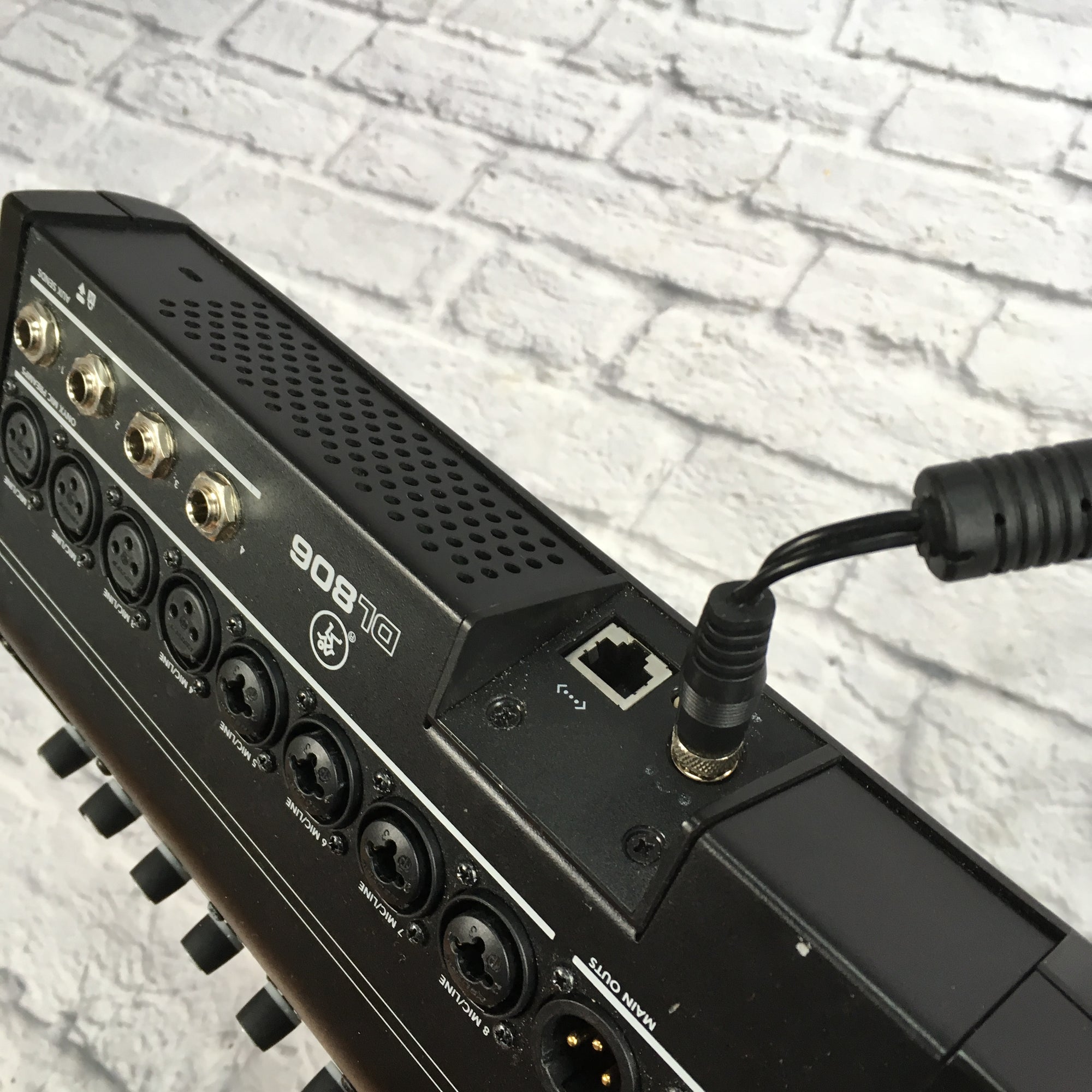 Mackie DL806 Black Digital 8 Channel iPad Mixer