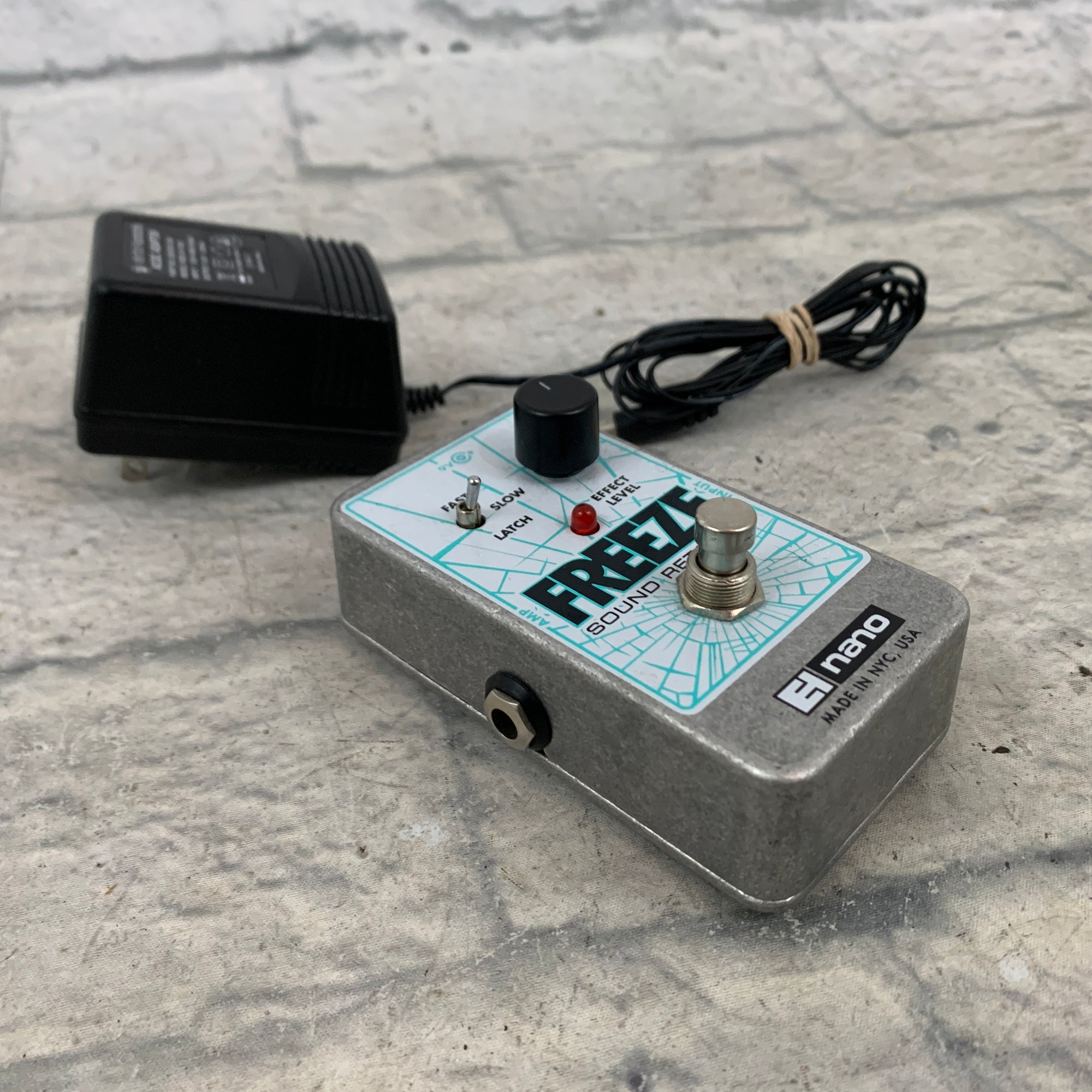 Electro-Harmonix Freeze Sound Retainer
