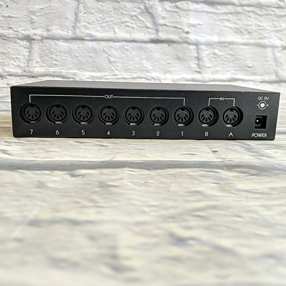 Nexus 3x8 MIDI Switcher