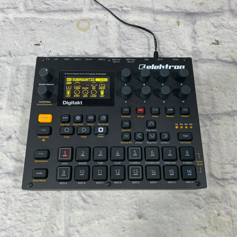 Elektron Digitakt 8-voice Drum Computer and Sampler w/ Power Supply