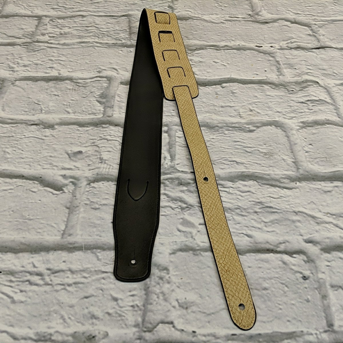 P&P Music Snake Skin Leather Strap
