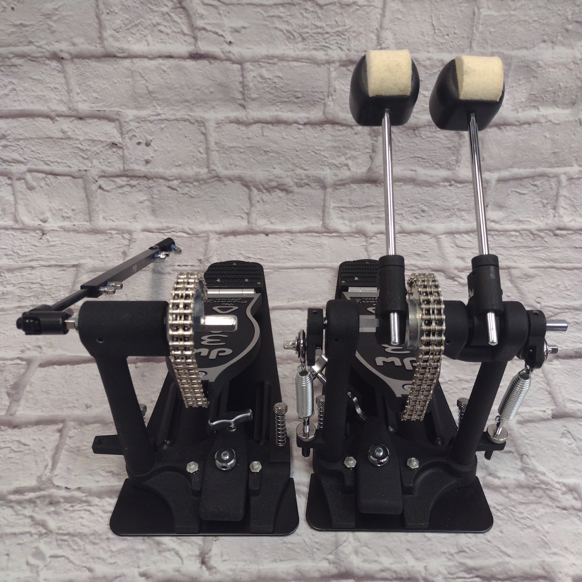 DW 3000 Double Kick Pedal