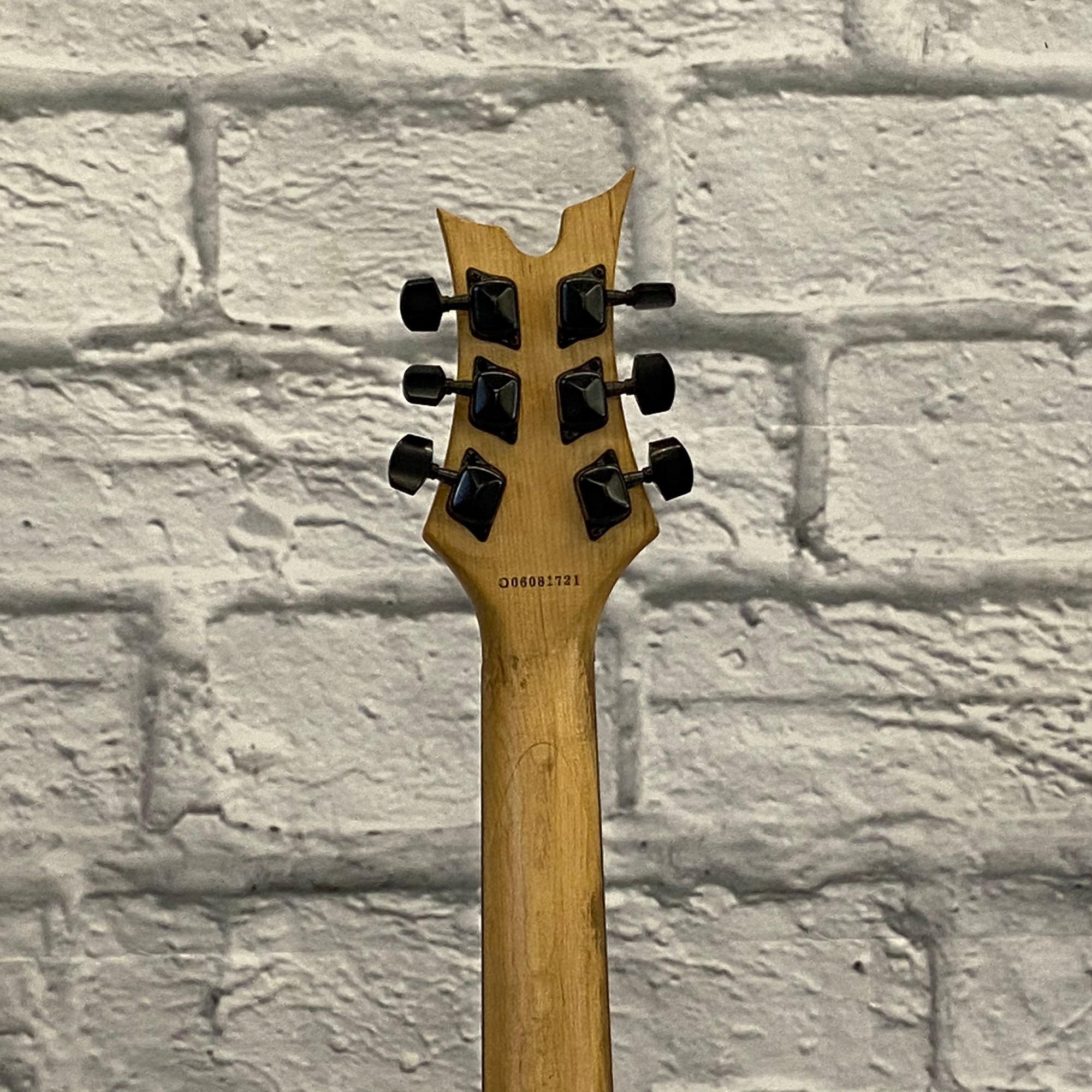 Dean Vendetta Natural Solid Body Electric Guitar