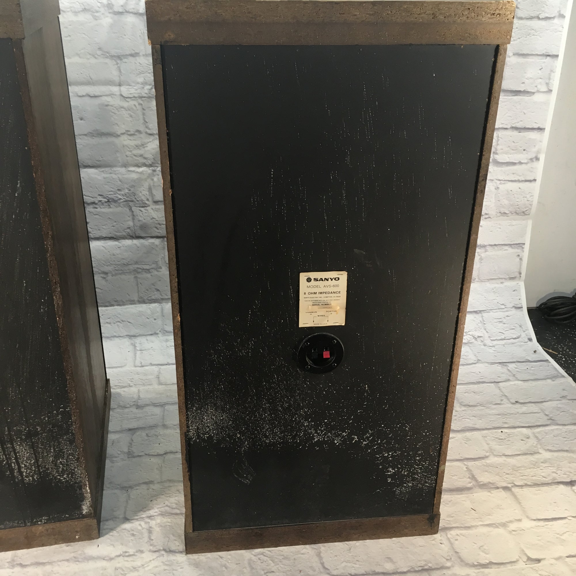 1980's Sanyo AVS600 Home Audio Speakers Pair
