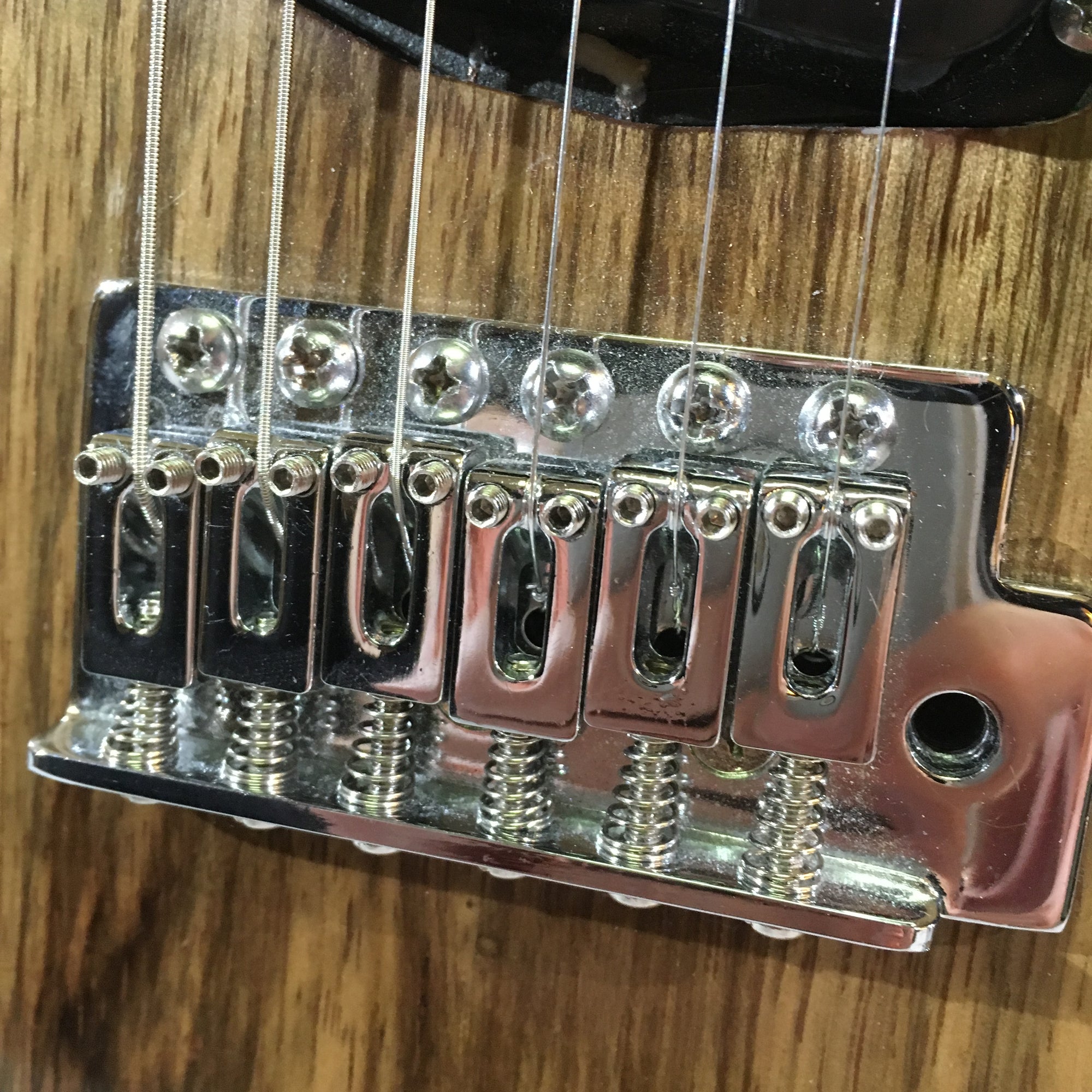 ** Gatto S Style Natural Black Limba with TKL Gig Bag