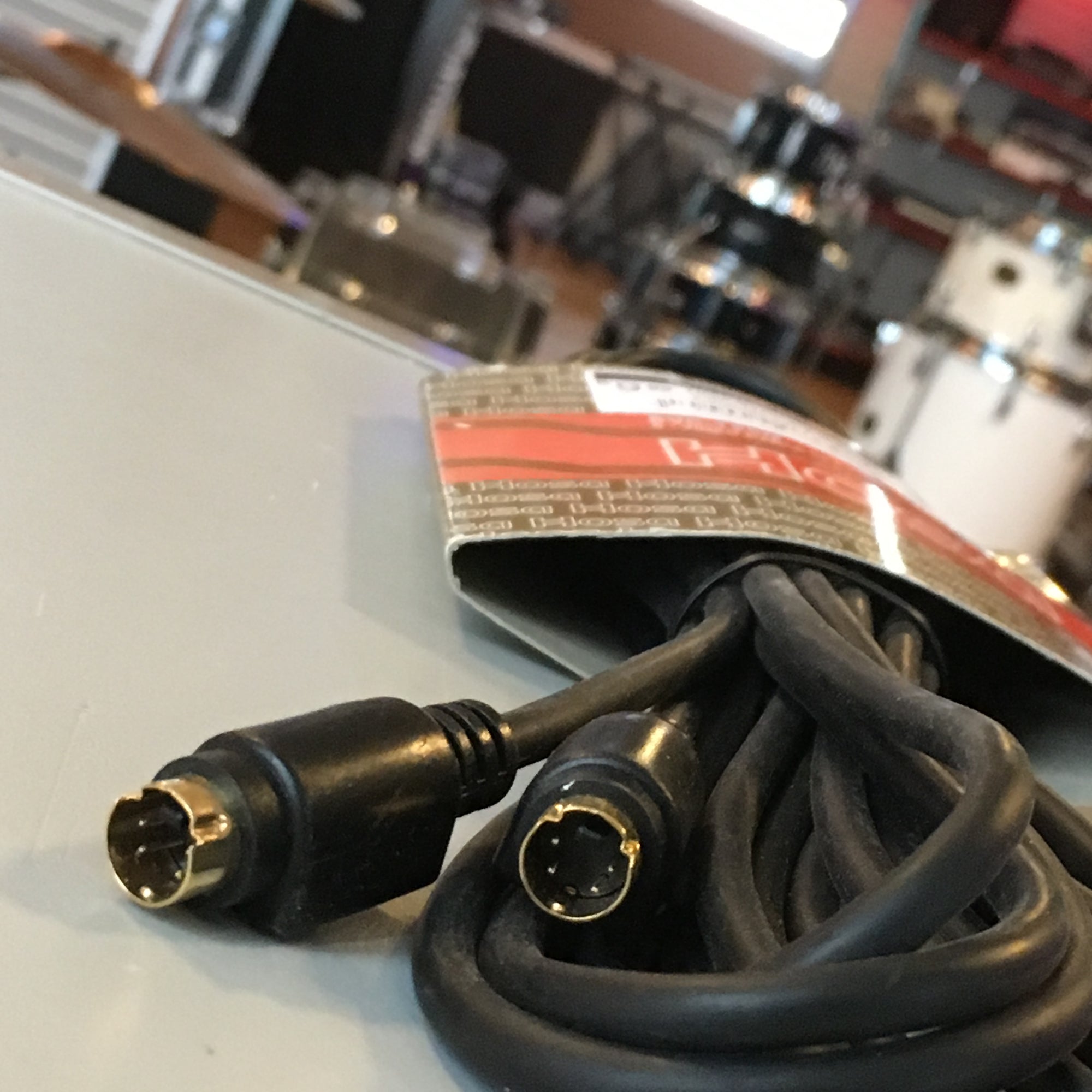 Hosa SVC-125AU 4-Pin S-Video Male to Male Gold Contacts 25FT Cable (7.26 meters)