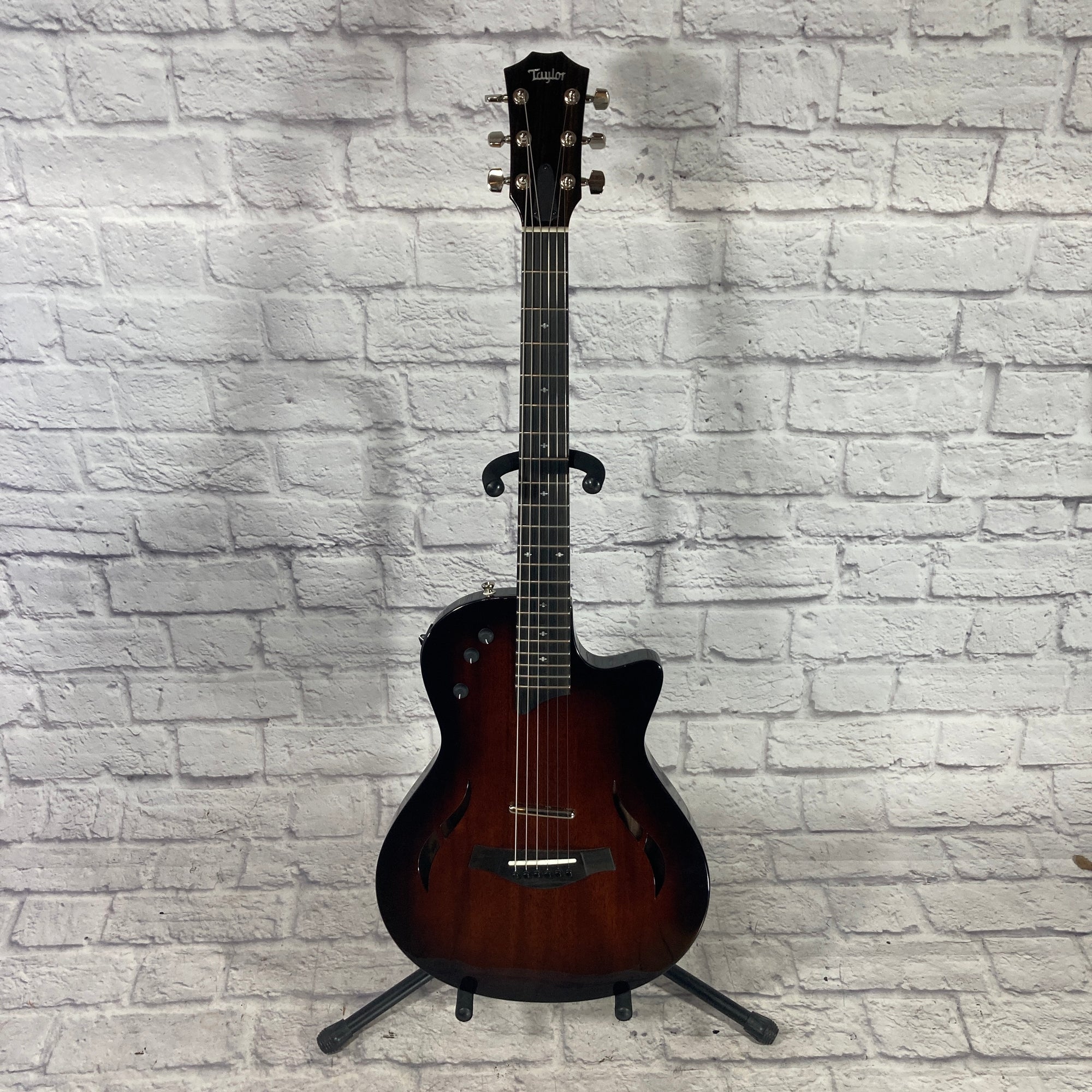 Taylor T5Z Classic DLX Electric Hybrid B-Stock