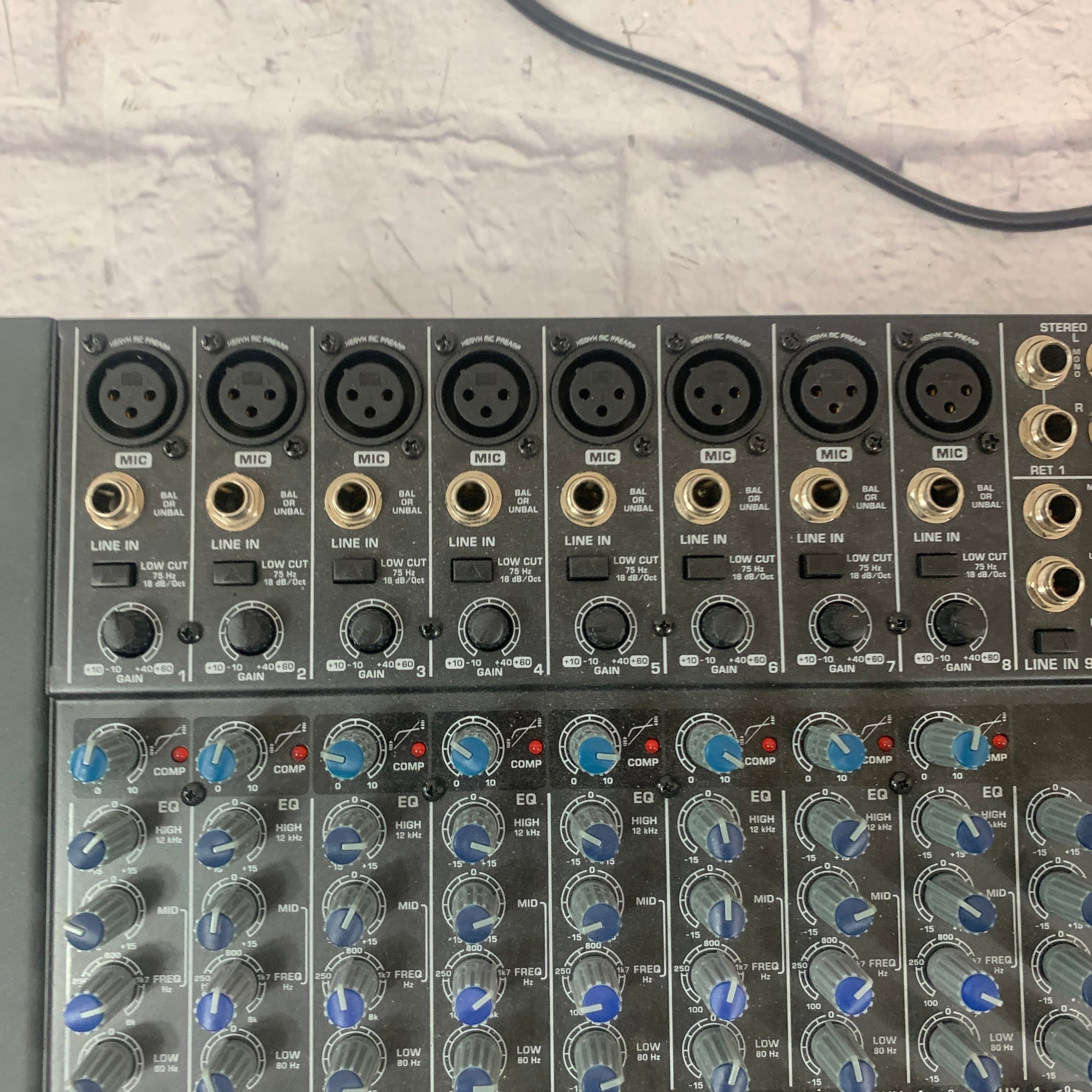 Behringer Xenyx X2222USB 22 Input Mixer Mixer - Evolution Music
