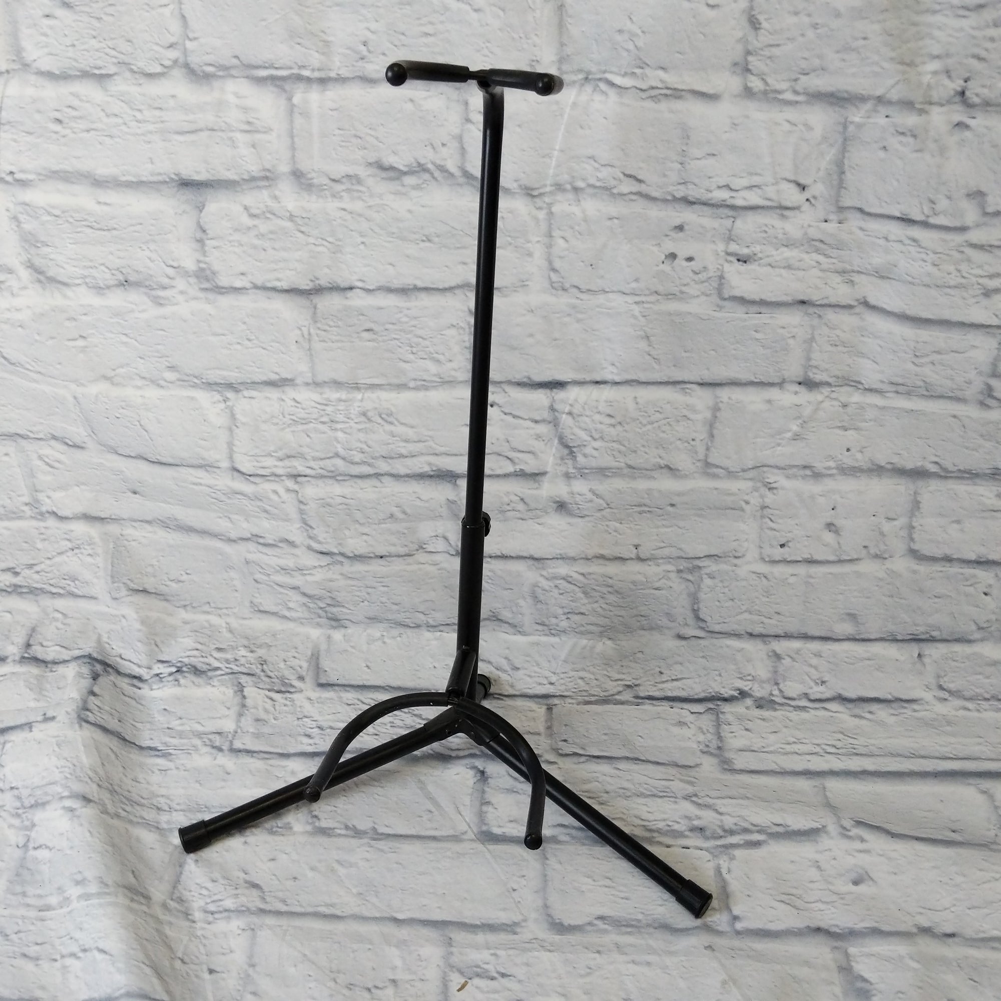 No Name Guitar stand