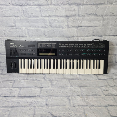 Vintage 80's Yamaha DX7 II-D FM Synth