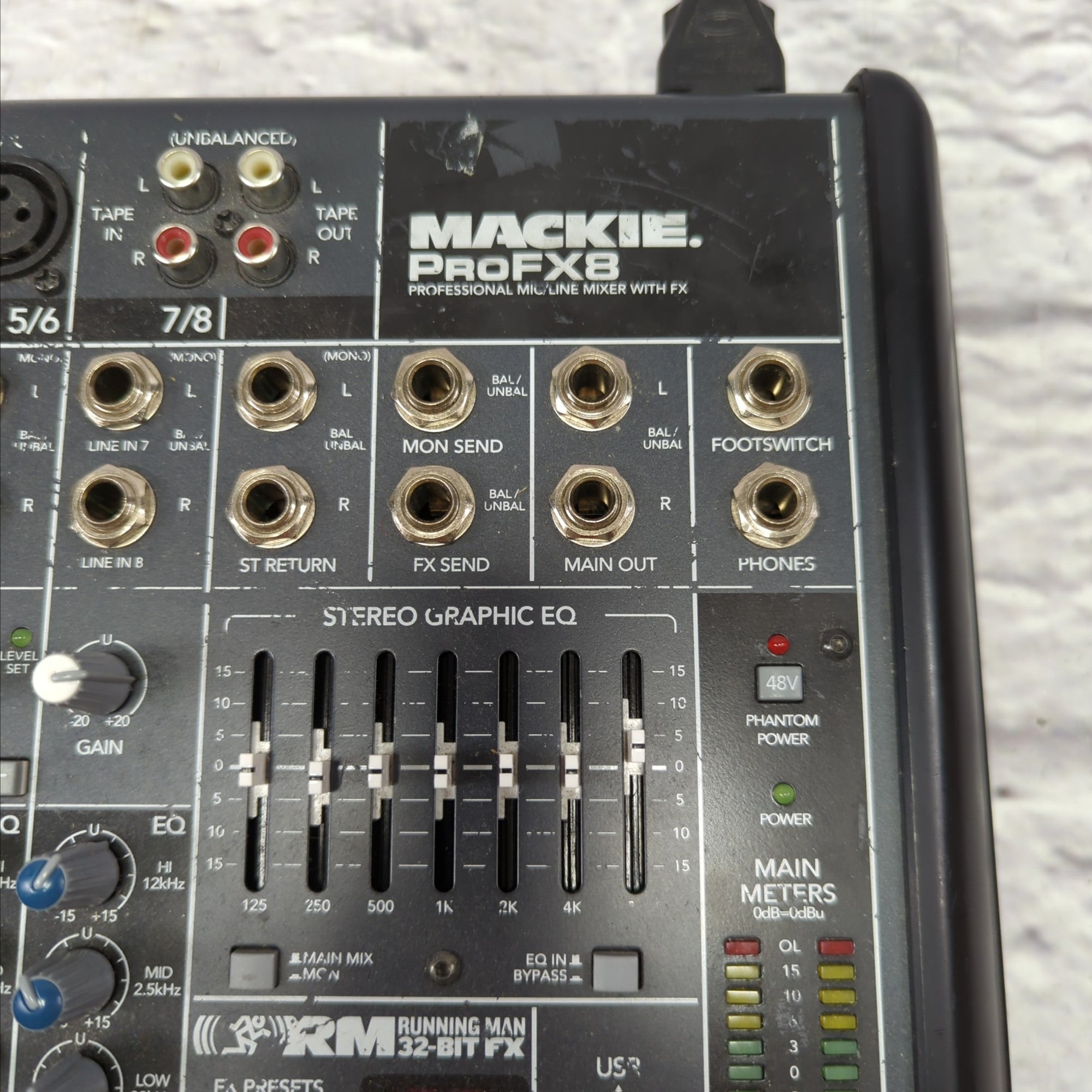 Mackie ProFX 8 Mixer with Effects