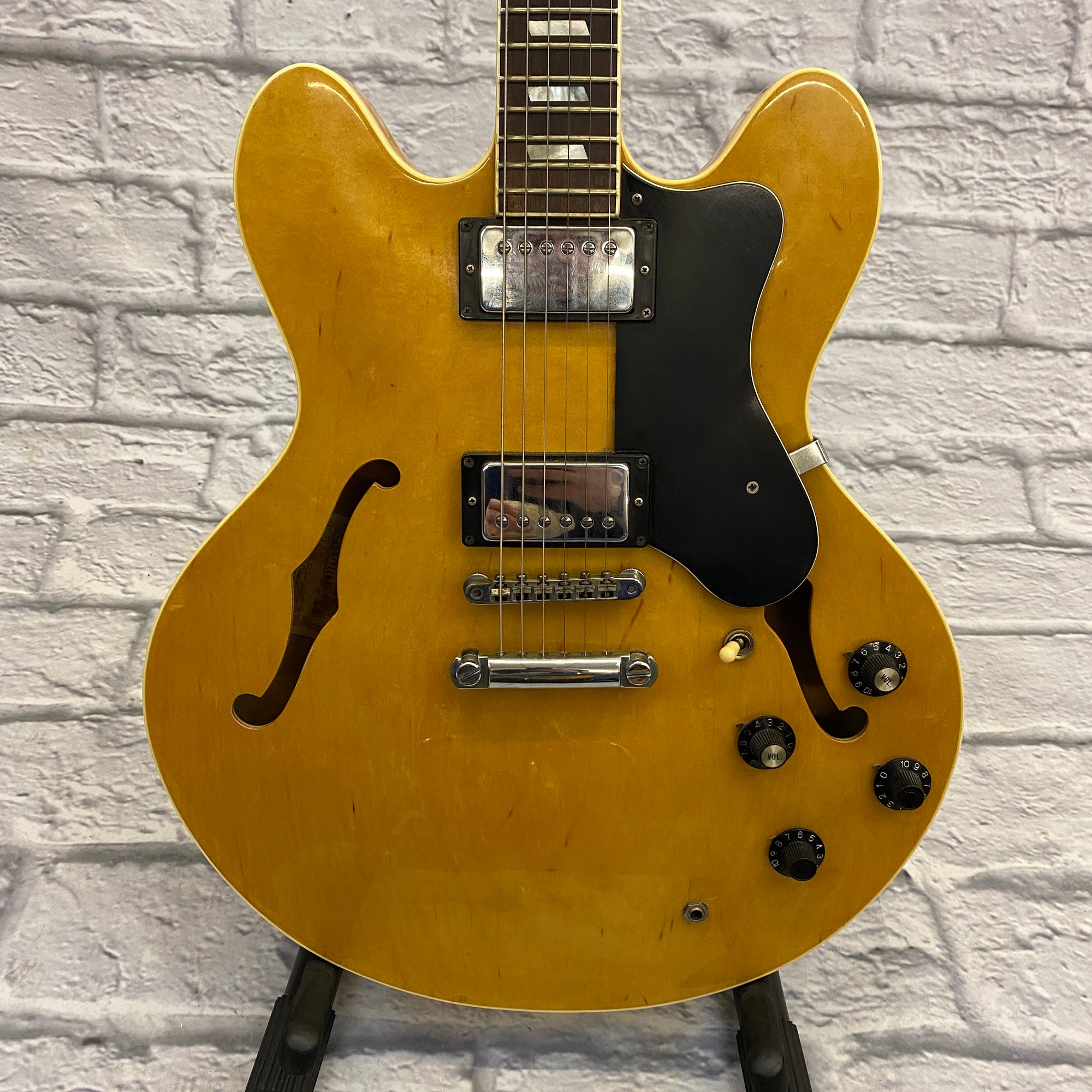 Vintage 1970s Epiphone Riviera AN w/ Case