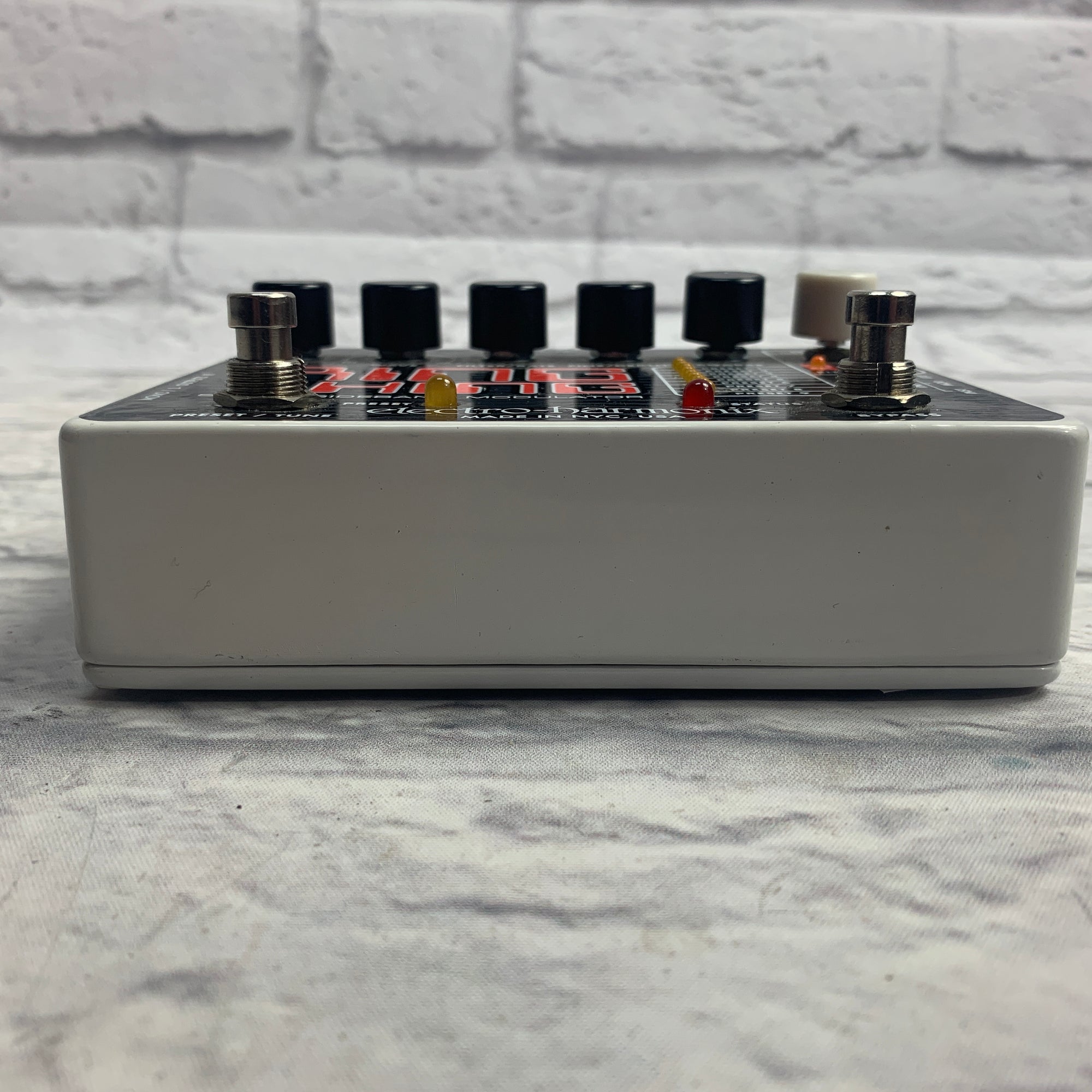 Electro-Harmonix Ring Thing Pedal