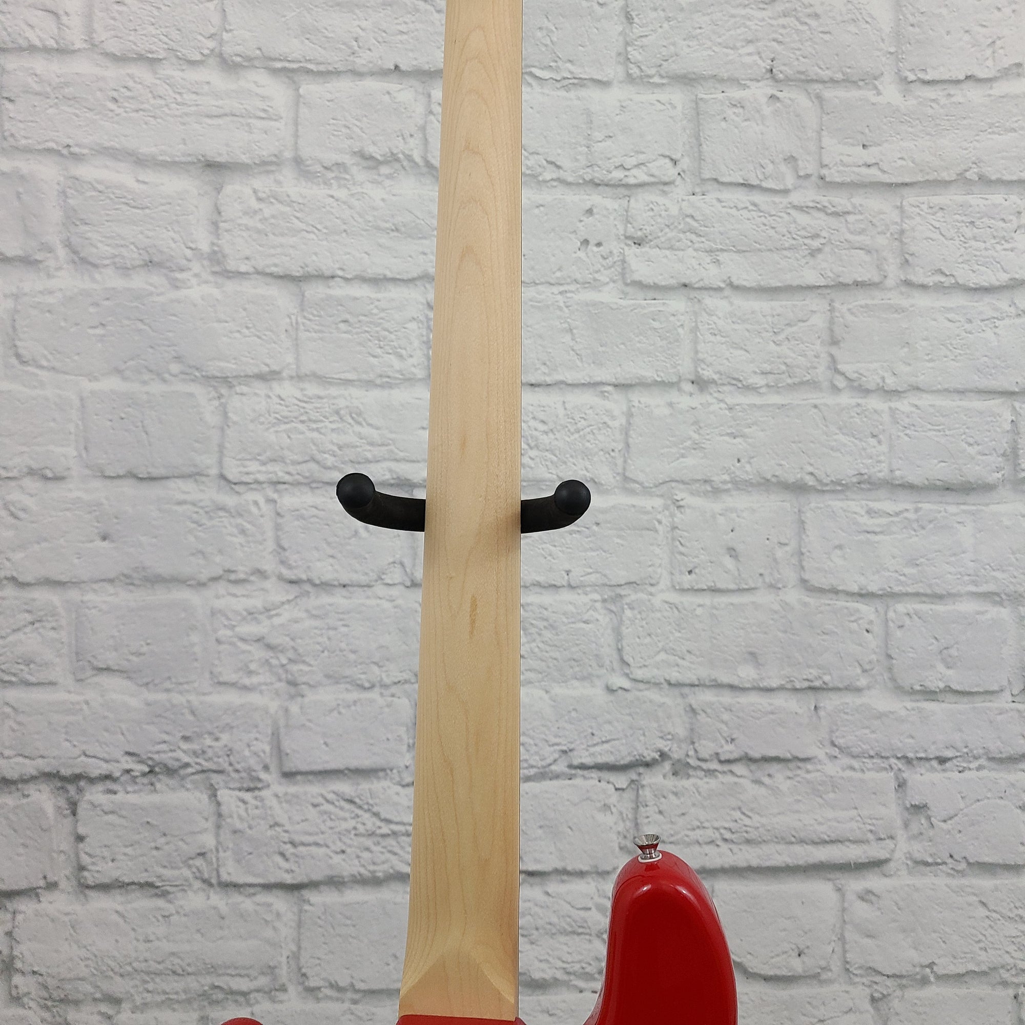 Nashville Guitar Works 220 Electric J Bass - Red. Rosewood Fretboard