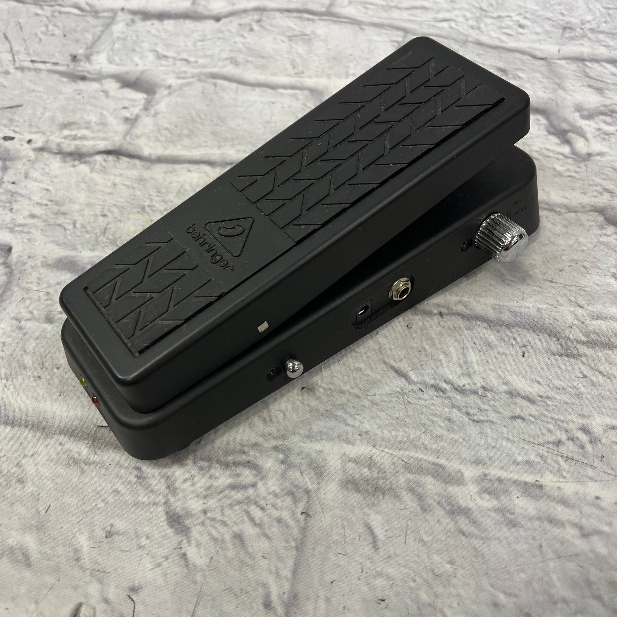 Behringer Hellbabe Wah Pedal