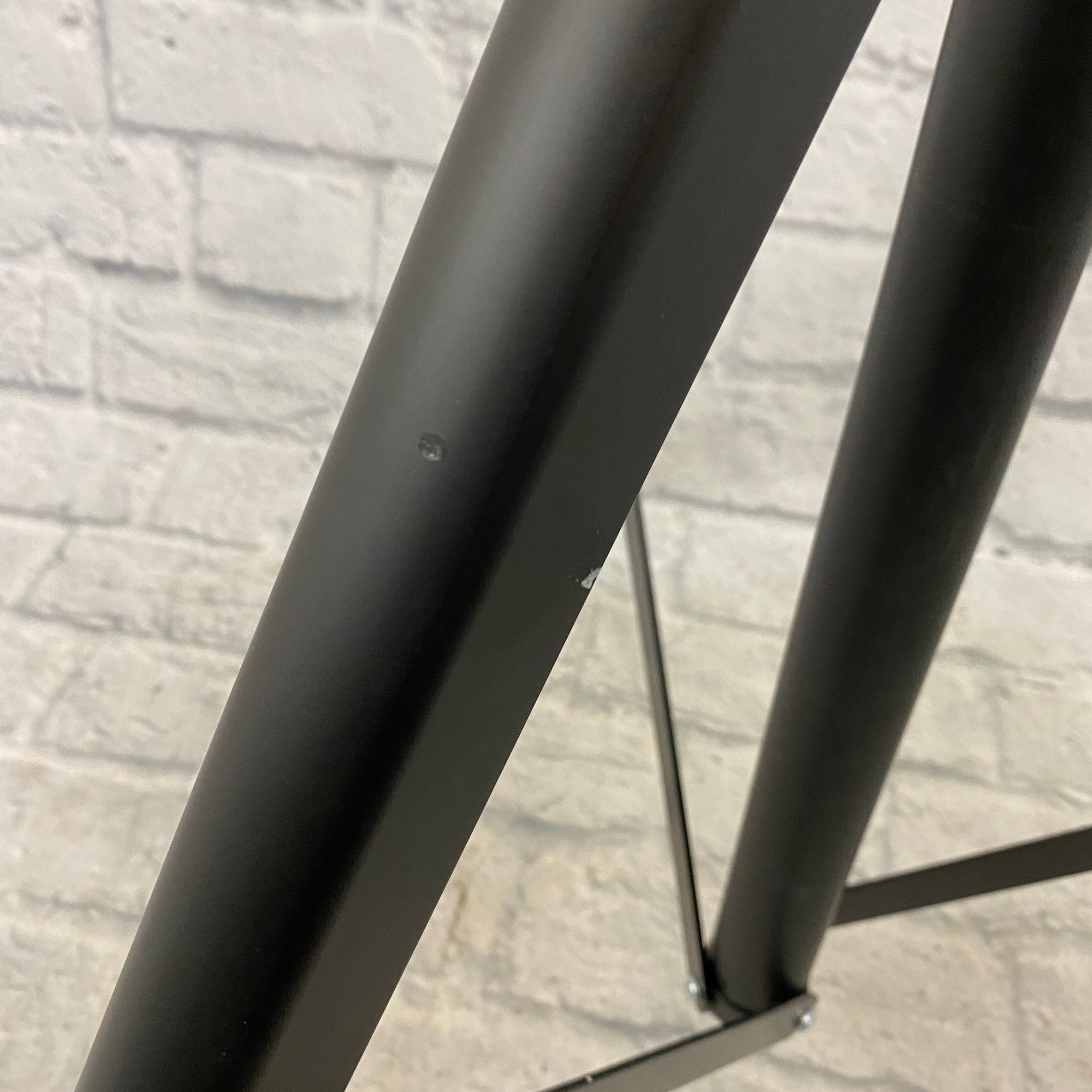 Musika Black Tripod Single Speaker Stand