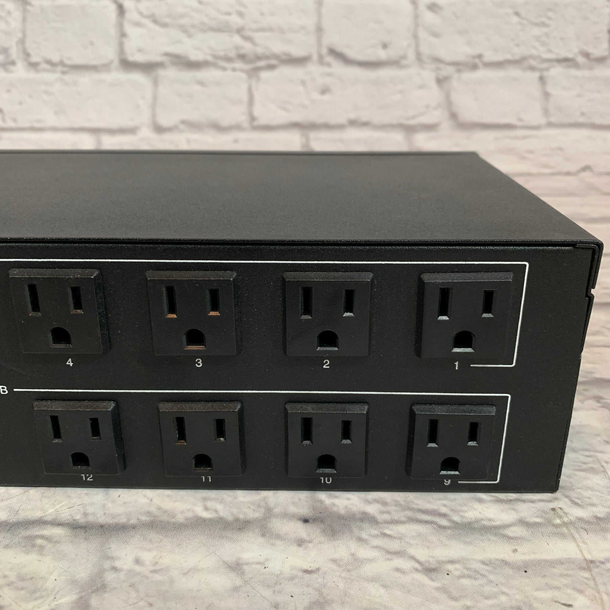 Synacess NP-16 Power System
