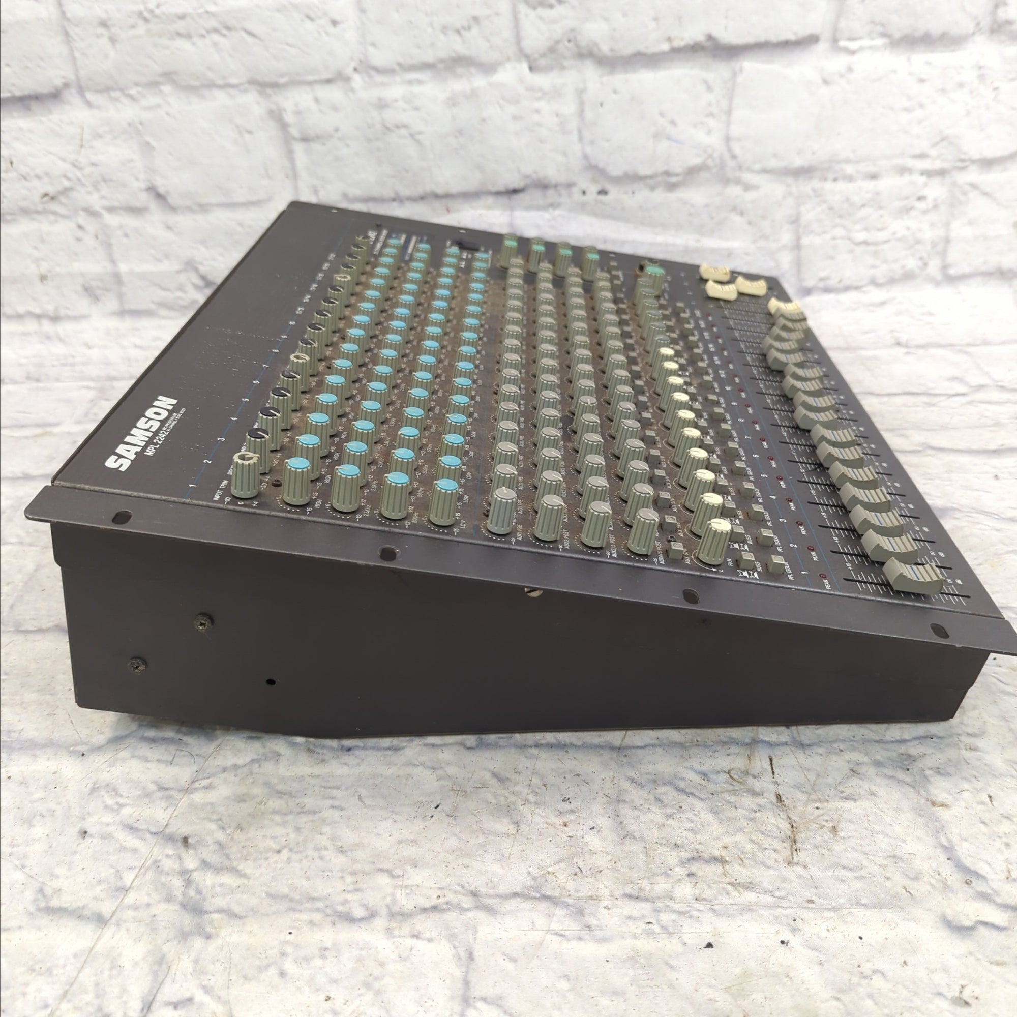 Samson MPL2242 Mixer