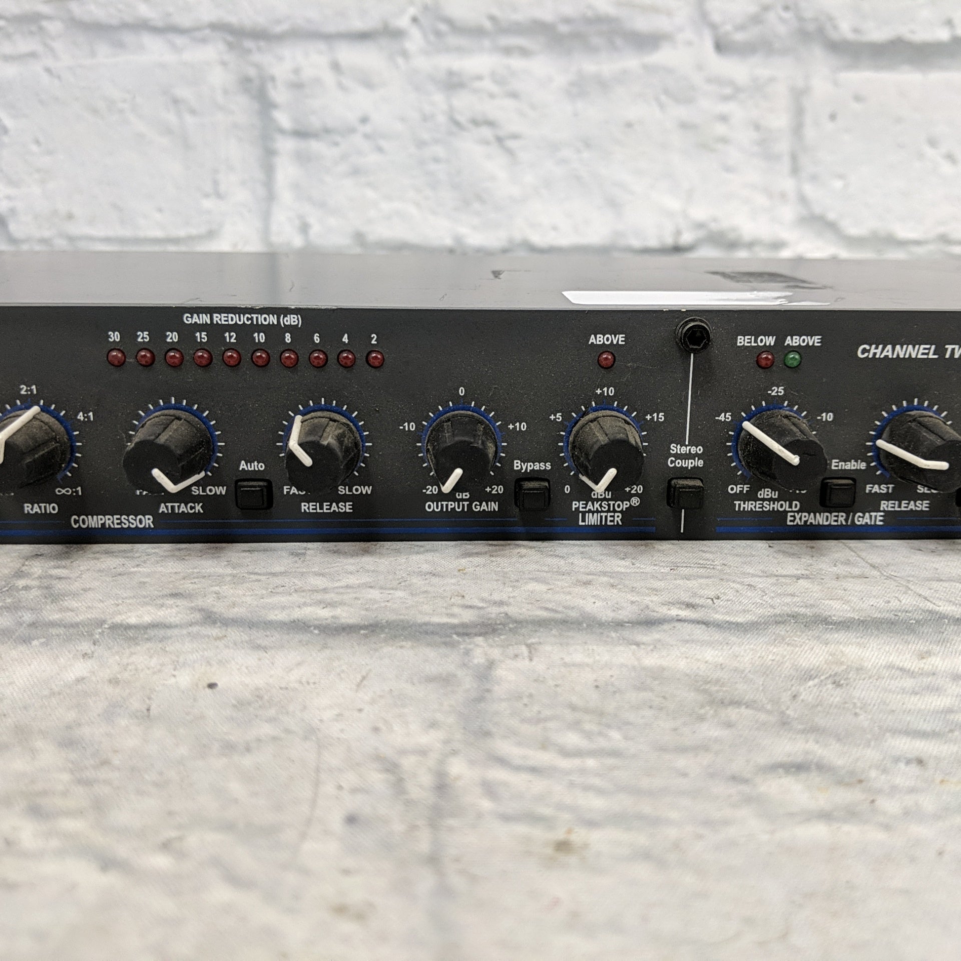 dbx 166XL Stereo Compressor / Limiter / Gate Rack