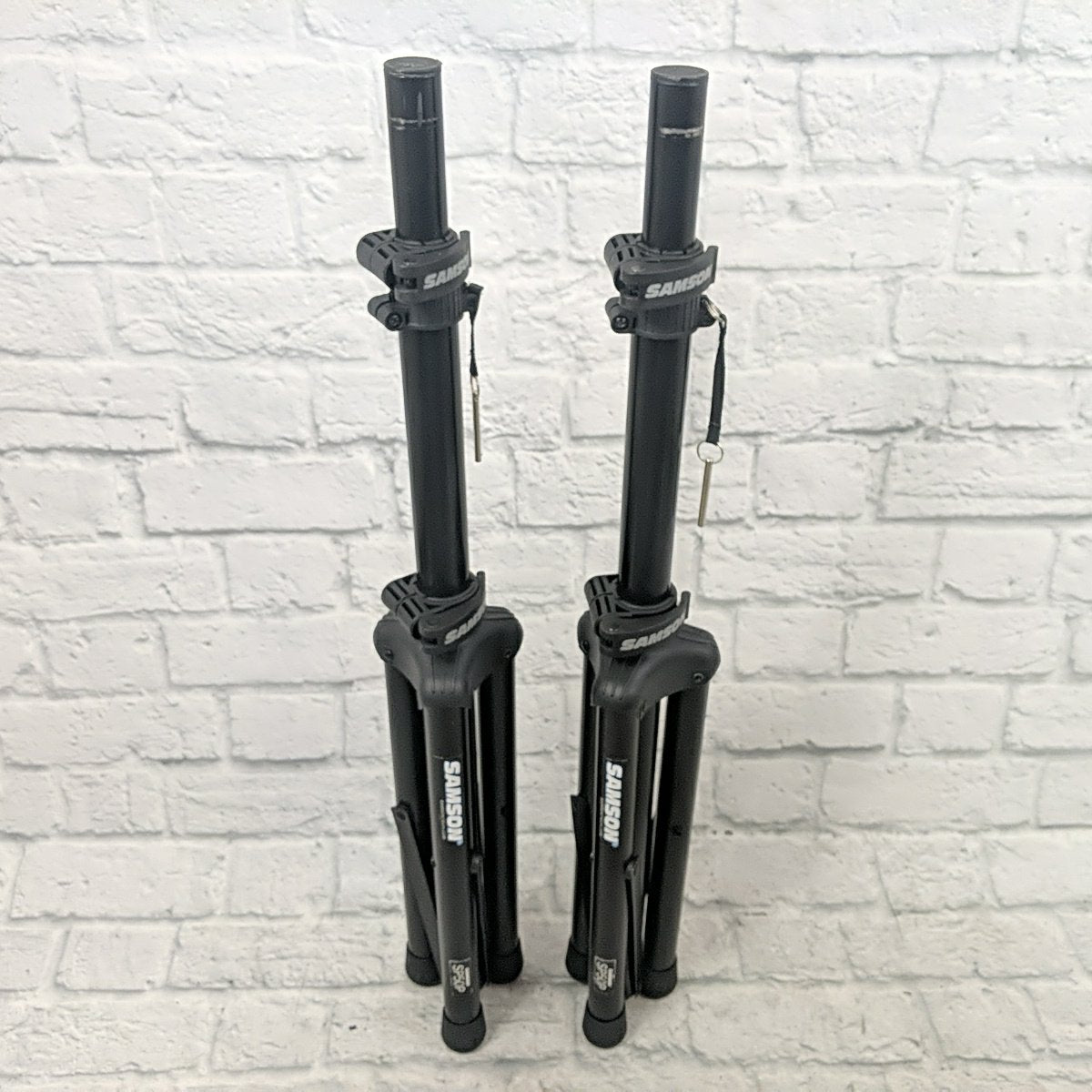 Samson Speaker Pole Stands w Carrying Case