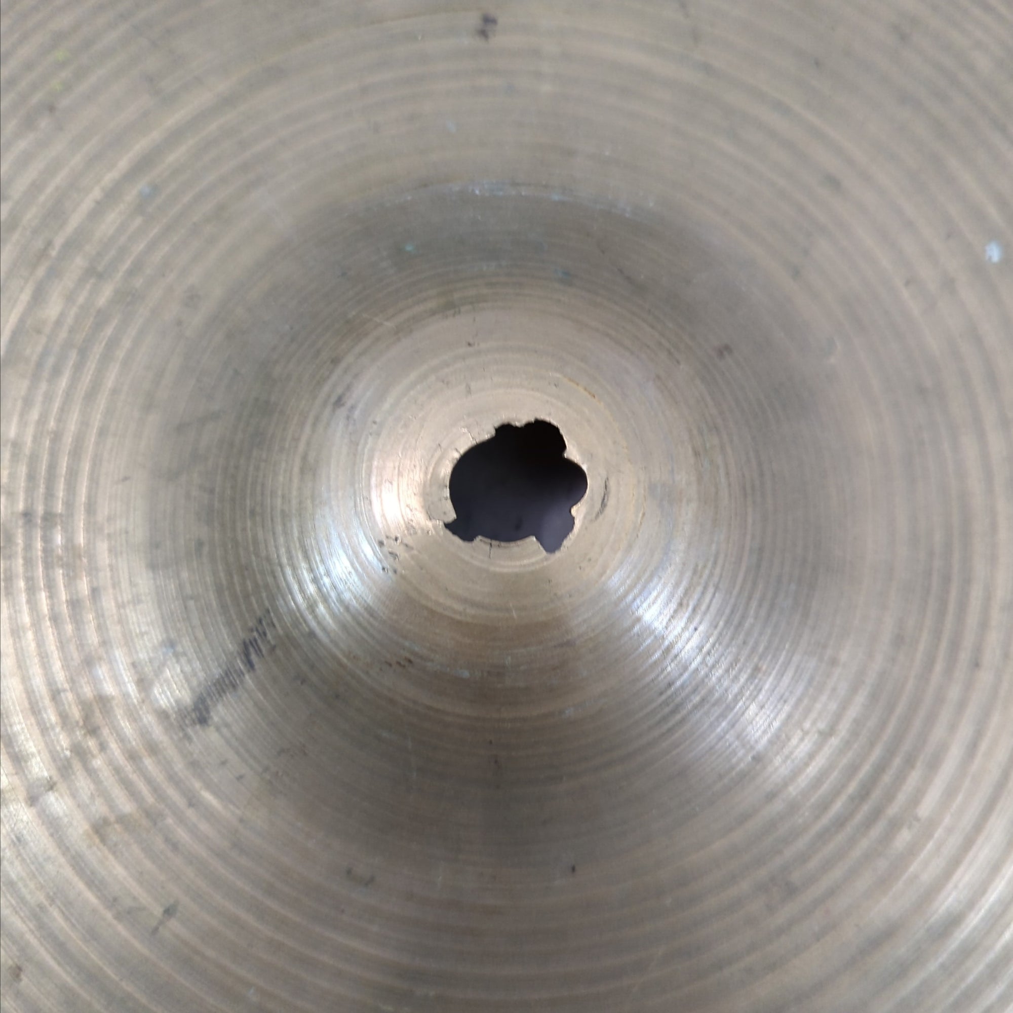 Vintage Zildjian Avedis 16" Crash Cymbal