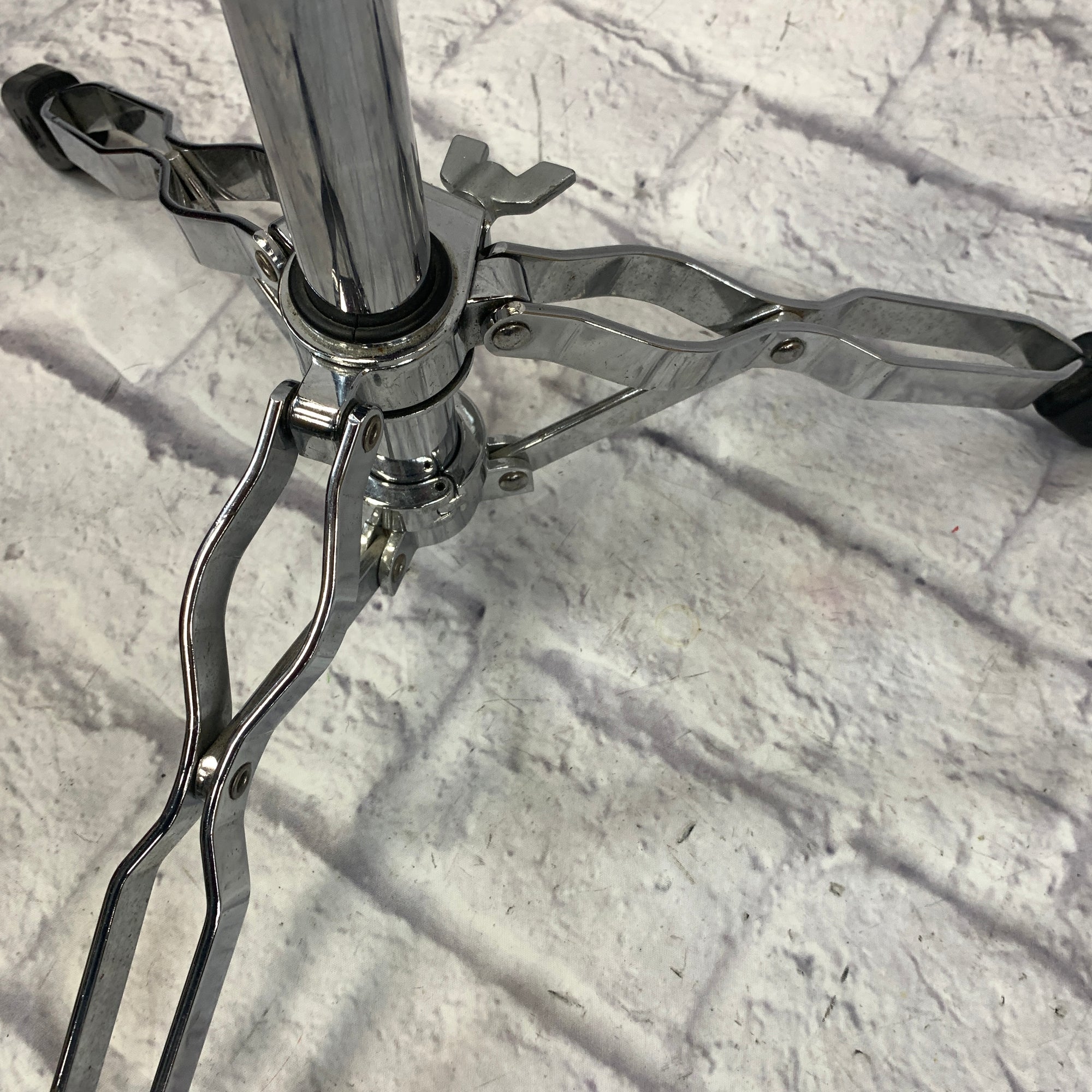 DW 9000 Series Snare Stand