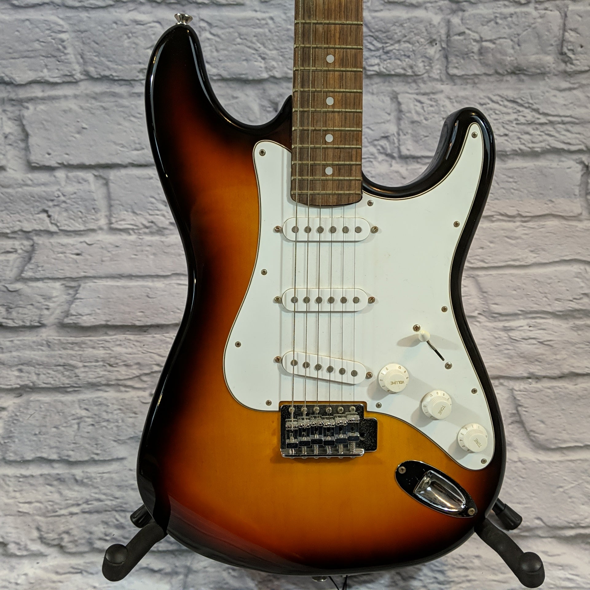 Hamer Slammer PAC3 Sunburst Electric Guitar - New Old Stock