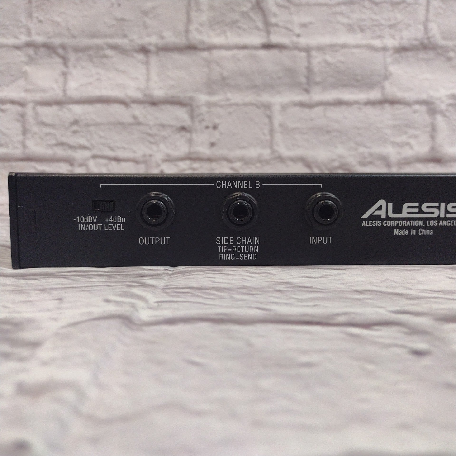 Alesis 3630 Compressor No Power Supply