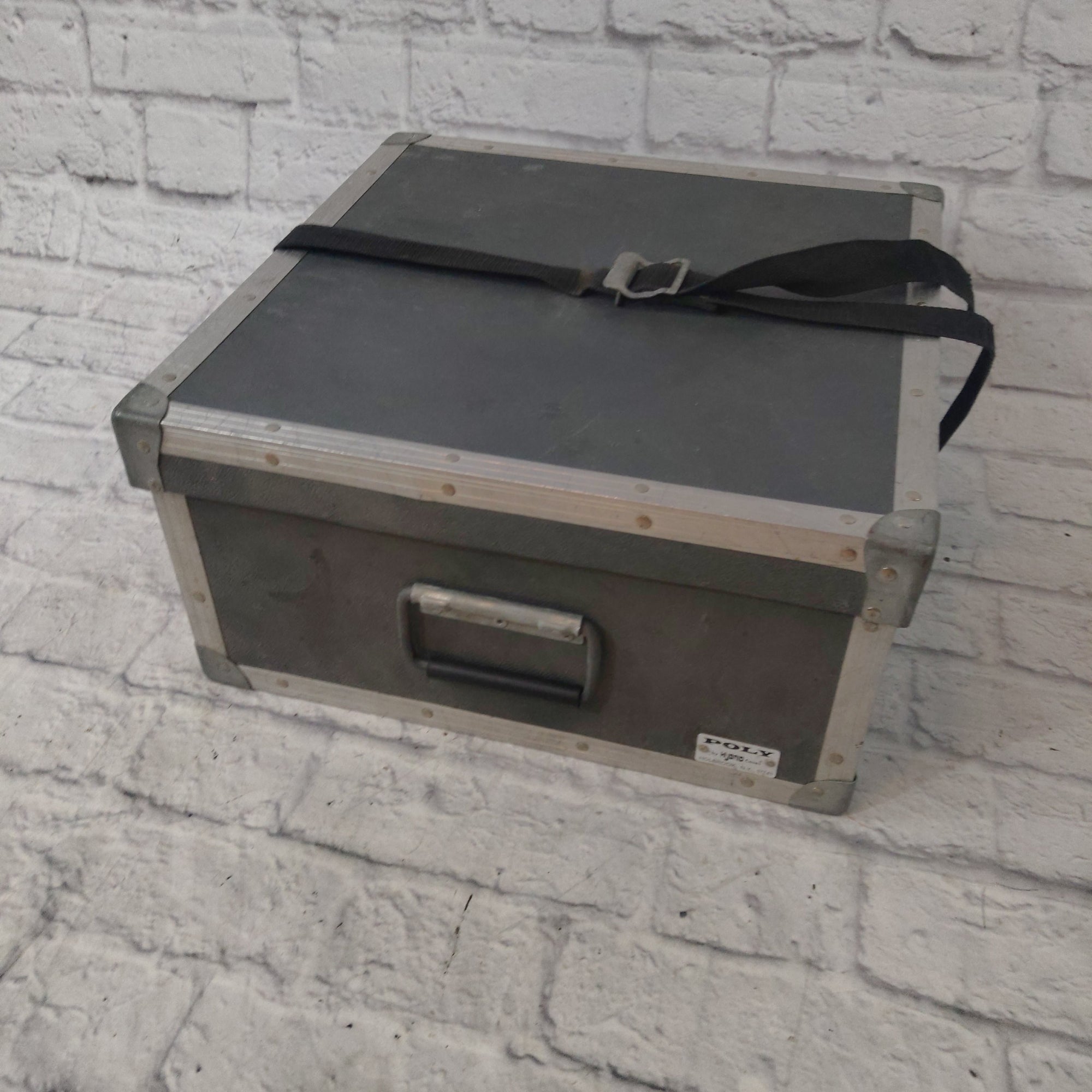 Unknown Gray Road Case - 18 x 18 x 9