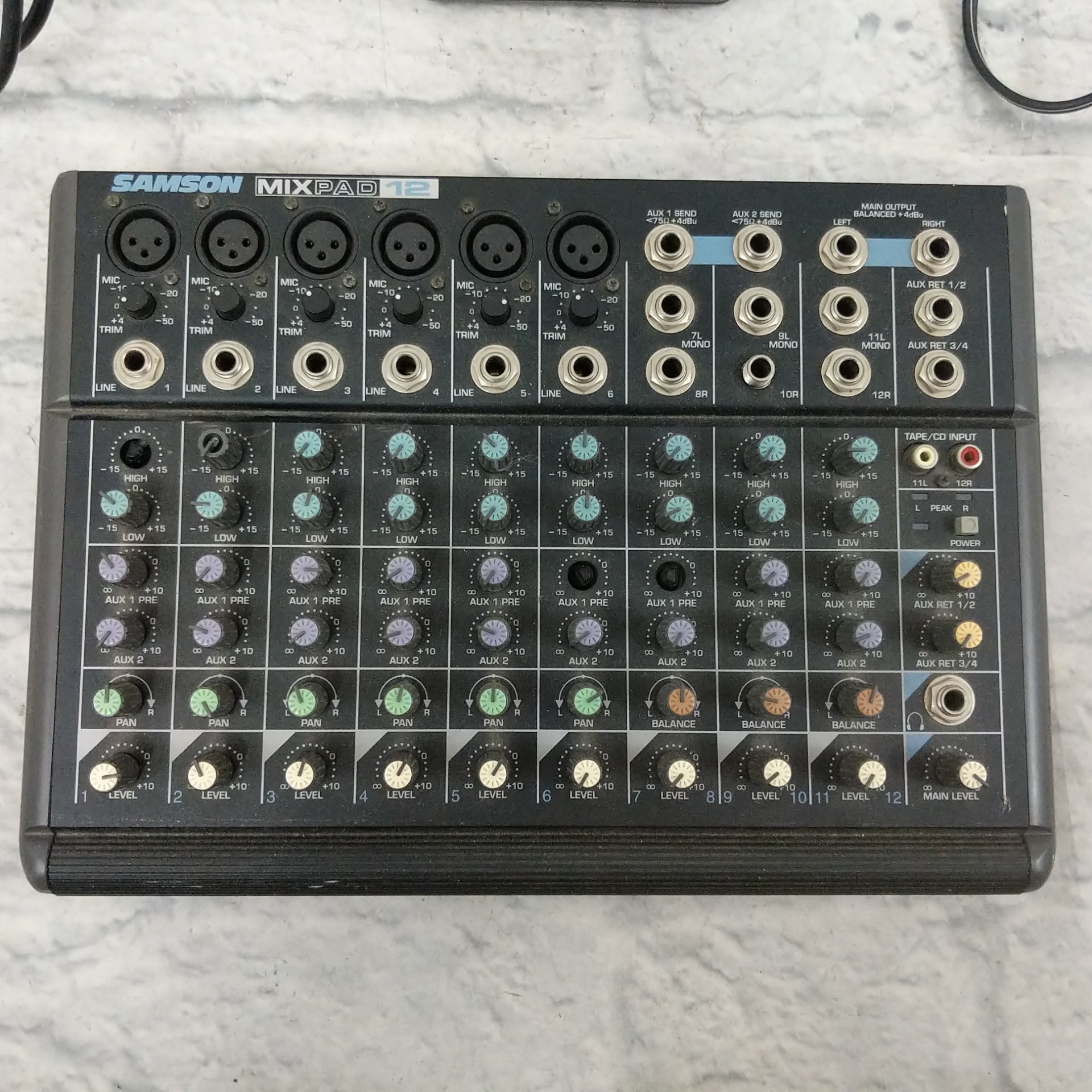 Samson MIxpad 12 Compact Mixing Board - Evolution Music