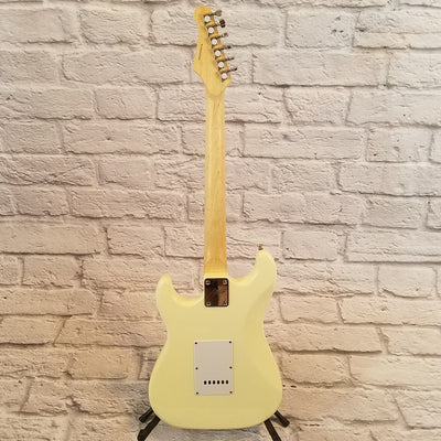Austin AST100CR Strat-Style Guitar Cream