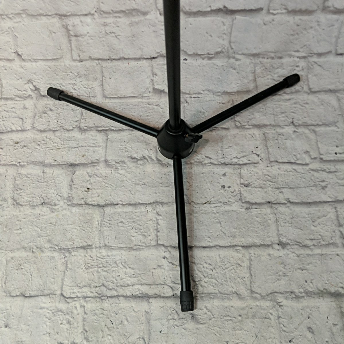 Hamilton StagePRO KB845M Euro Style Tripod Base Mic Stand with Telescoping Boom